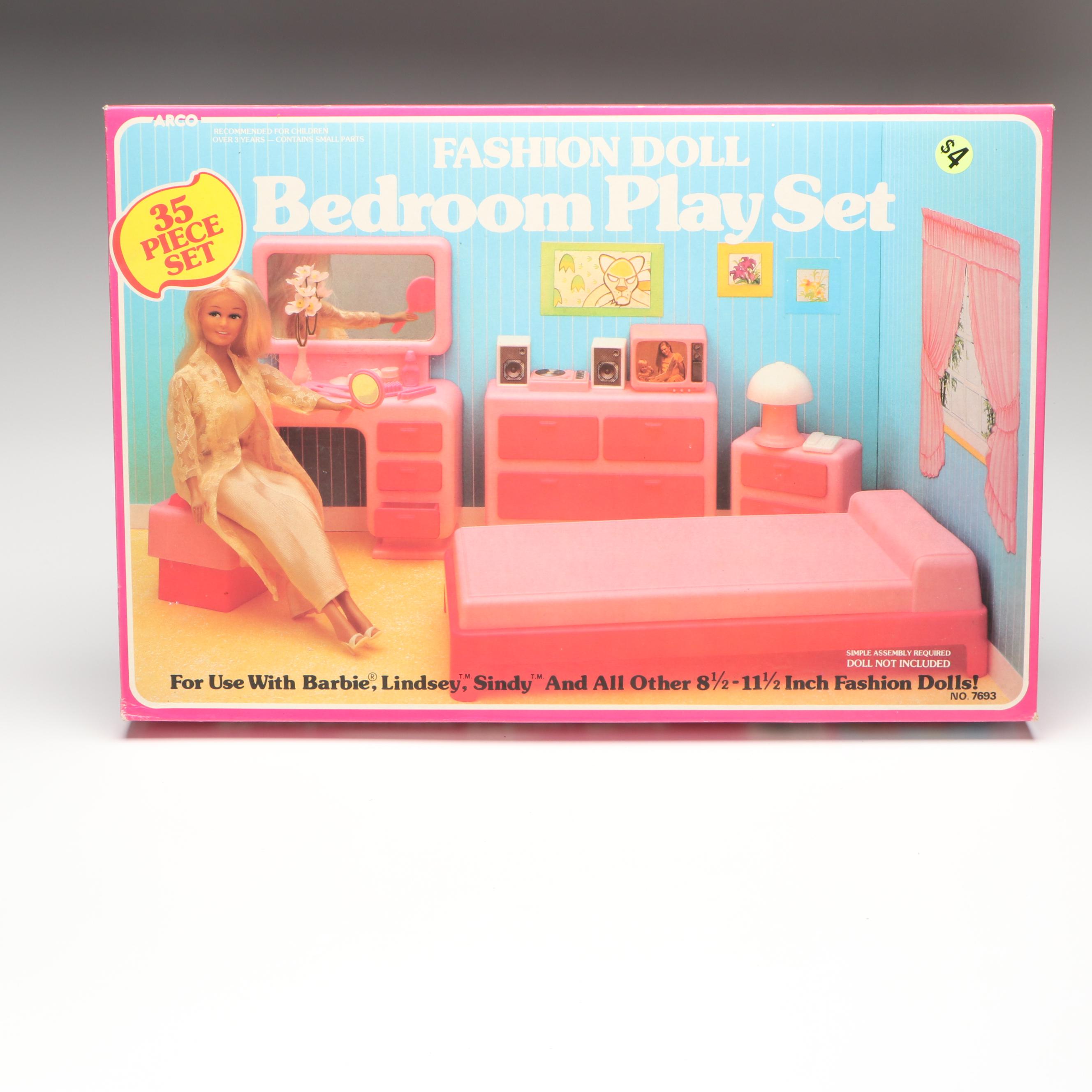 Mattel "Fun to Dress" with More Barbie Dolls and Accessories