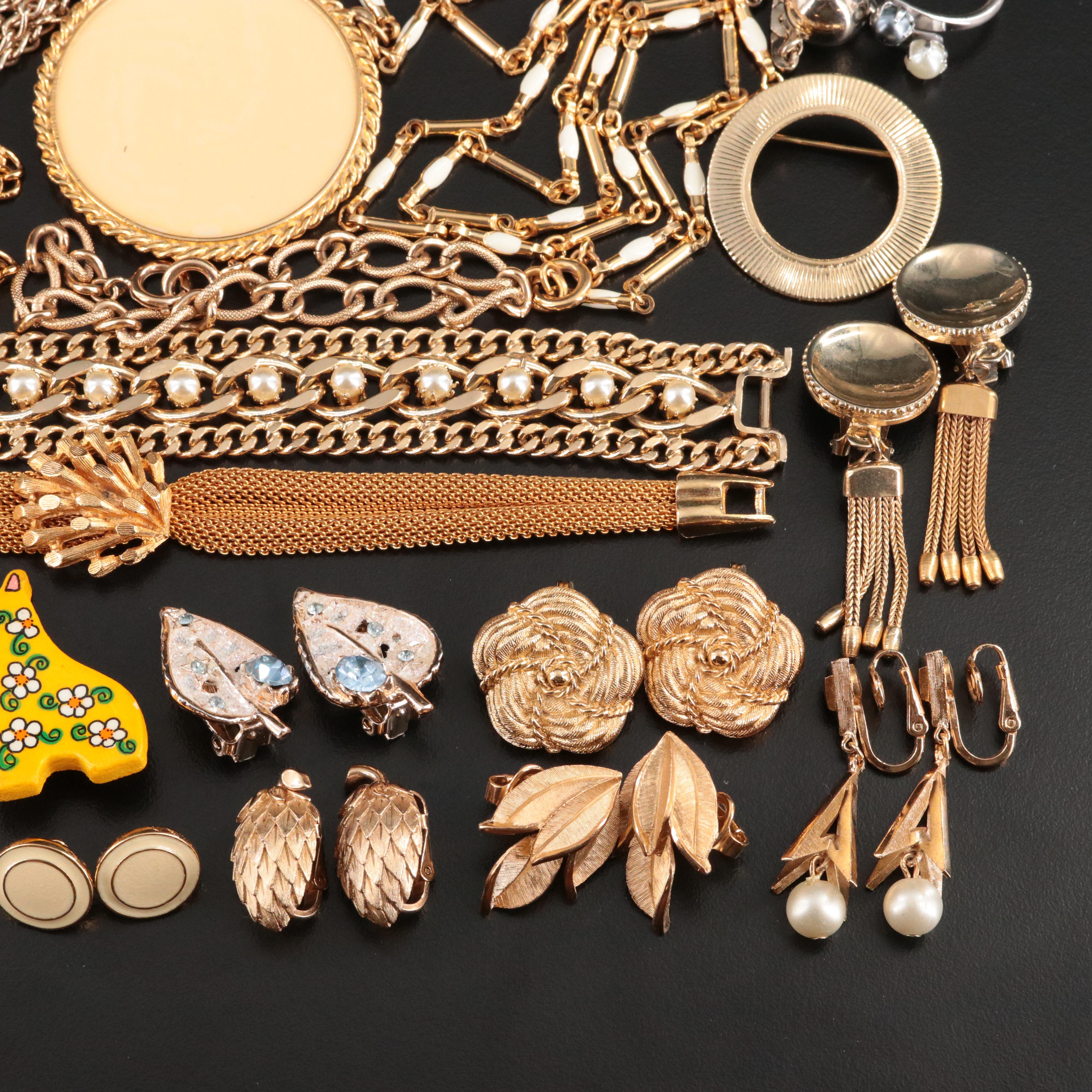 Joseph Mazor, Trifari and Giraffe Brooches Featured in Vintage Costume Jewelry