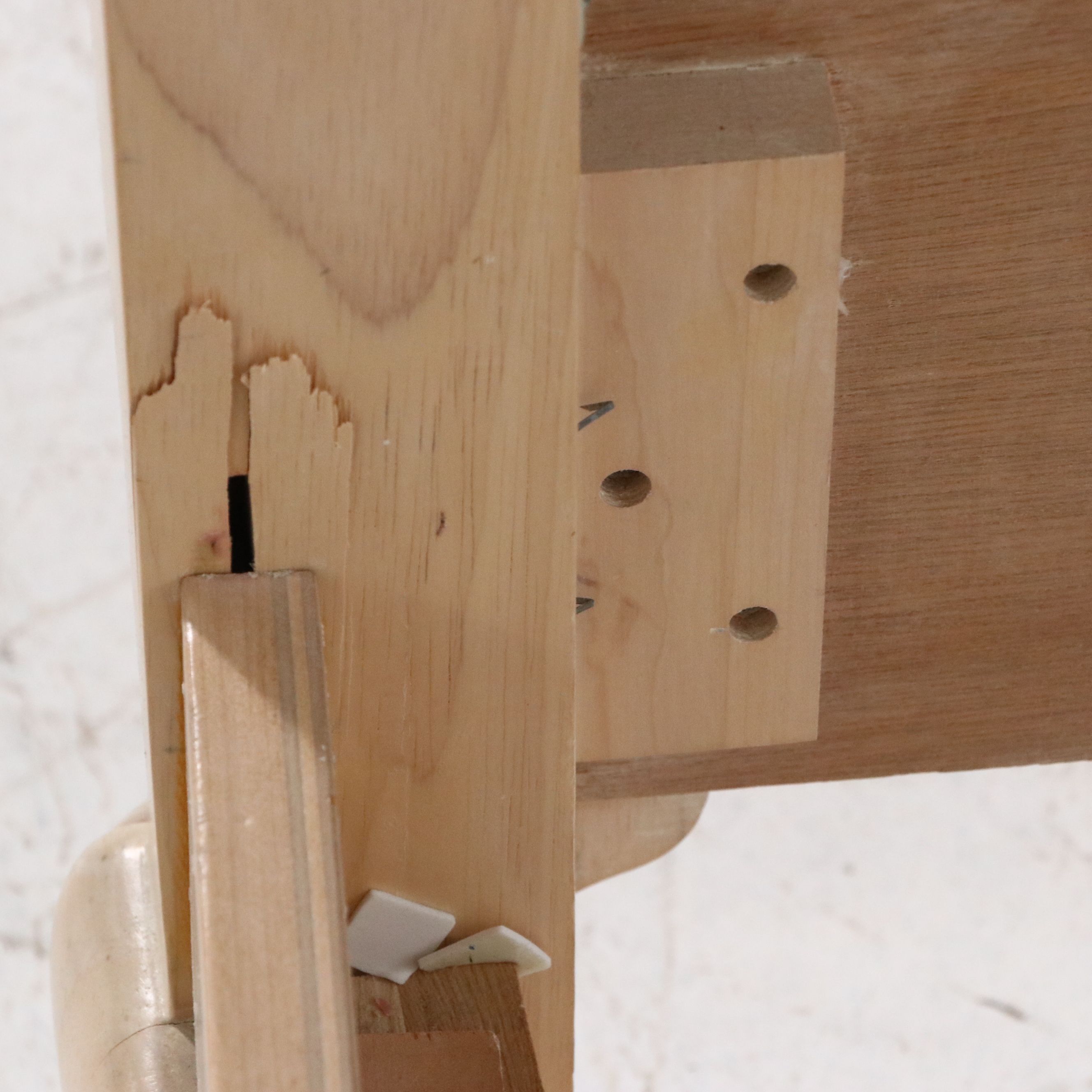 Queen Anne Blonde Oak Four-Poster Bed with Coordinating Nightstands