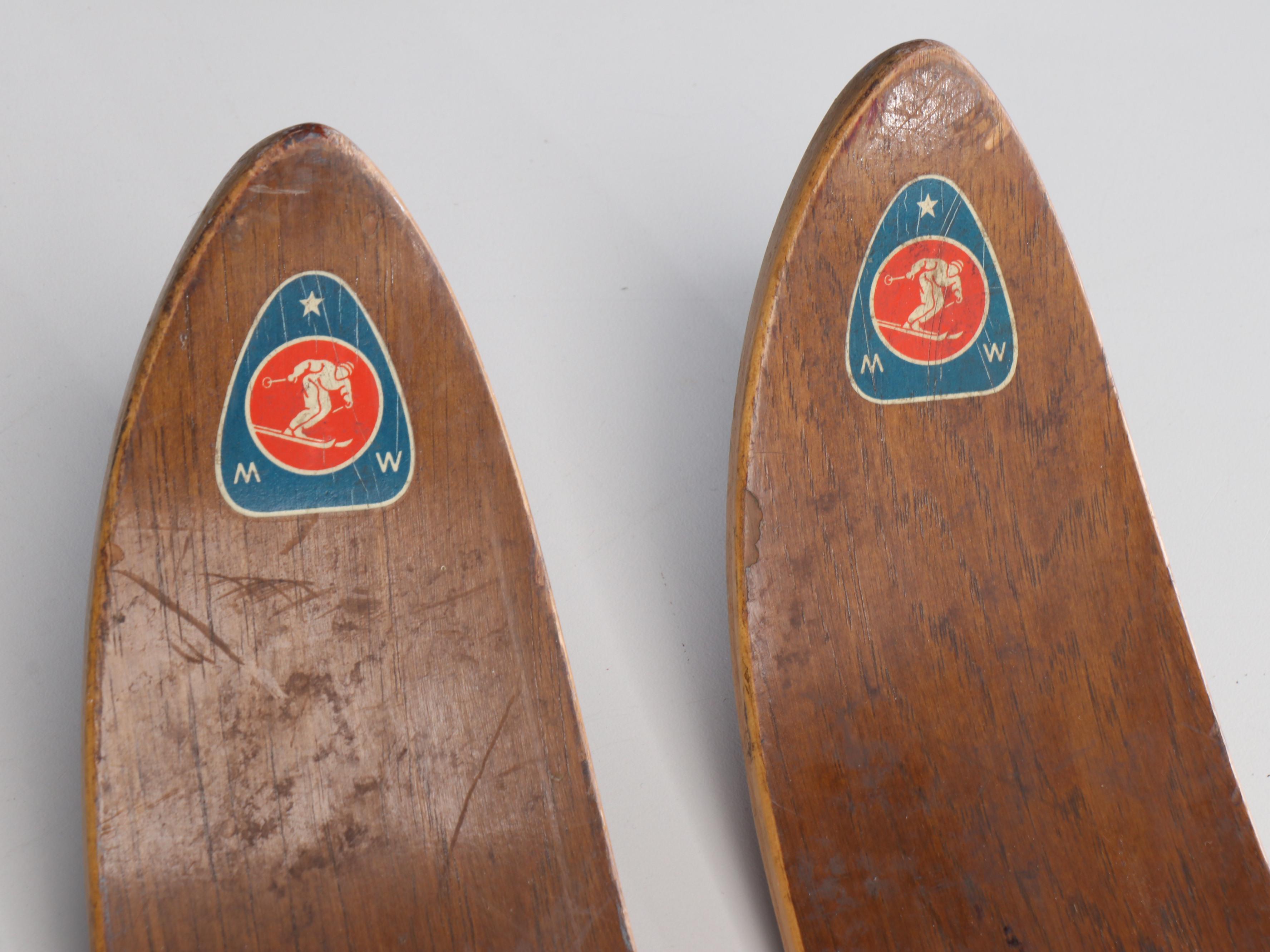 Rossignol Tempo Trail Skis, Montgomery Ward Skis, Bike Beams, Winter Sports Gear