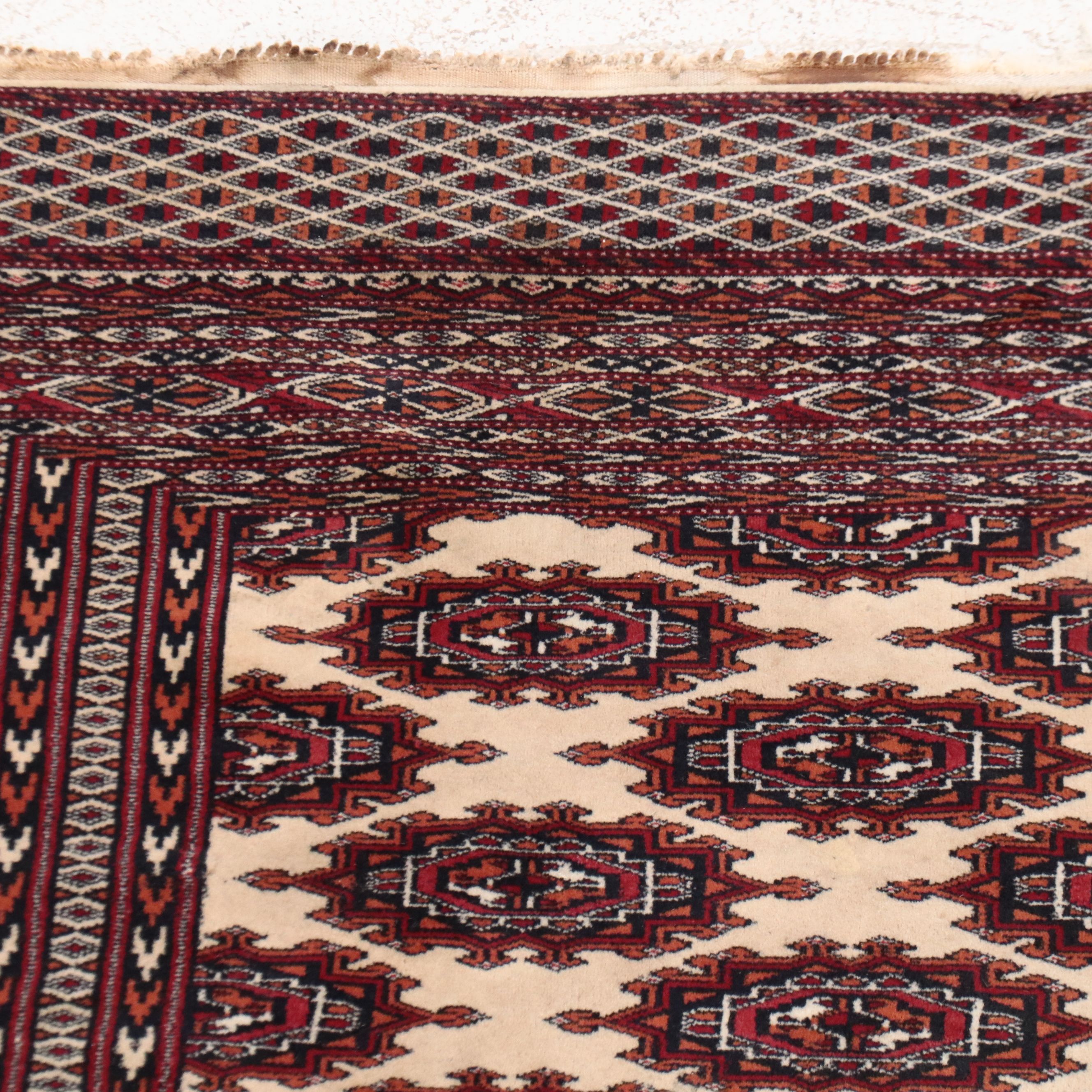 6'3 x 9' Hand-Knotted Pakistani Bokhara Area Rug