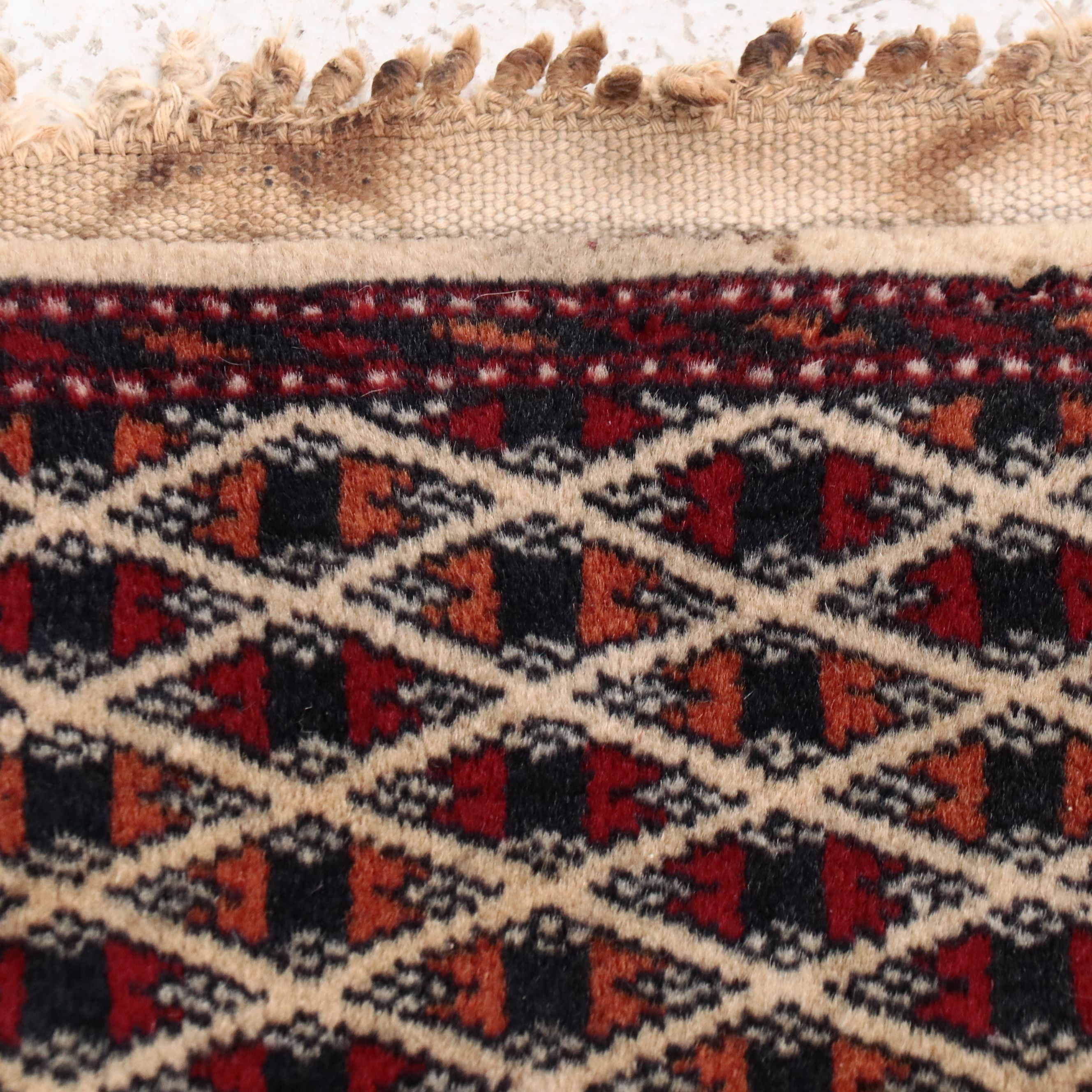 6'3 x 9' Hand-Knotted Pakistani Bokhara Area Rug