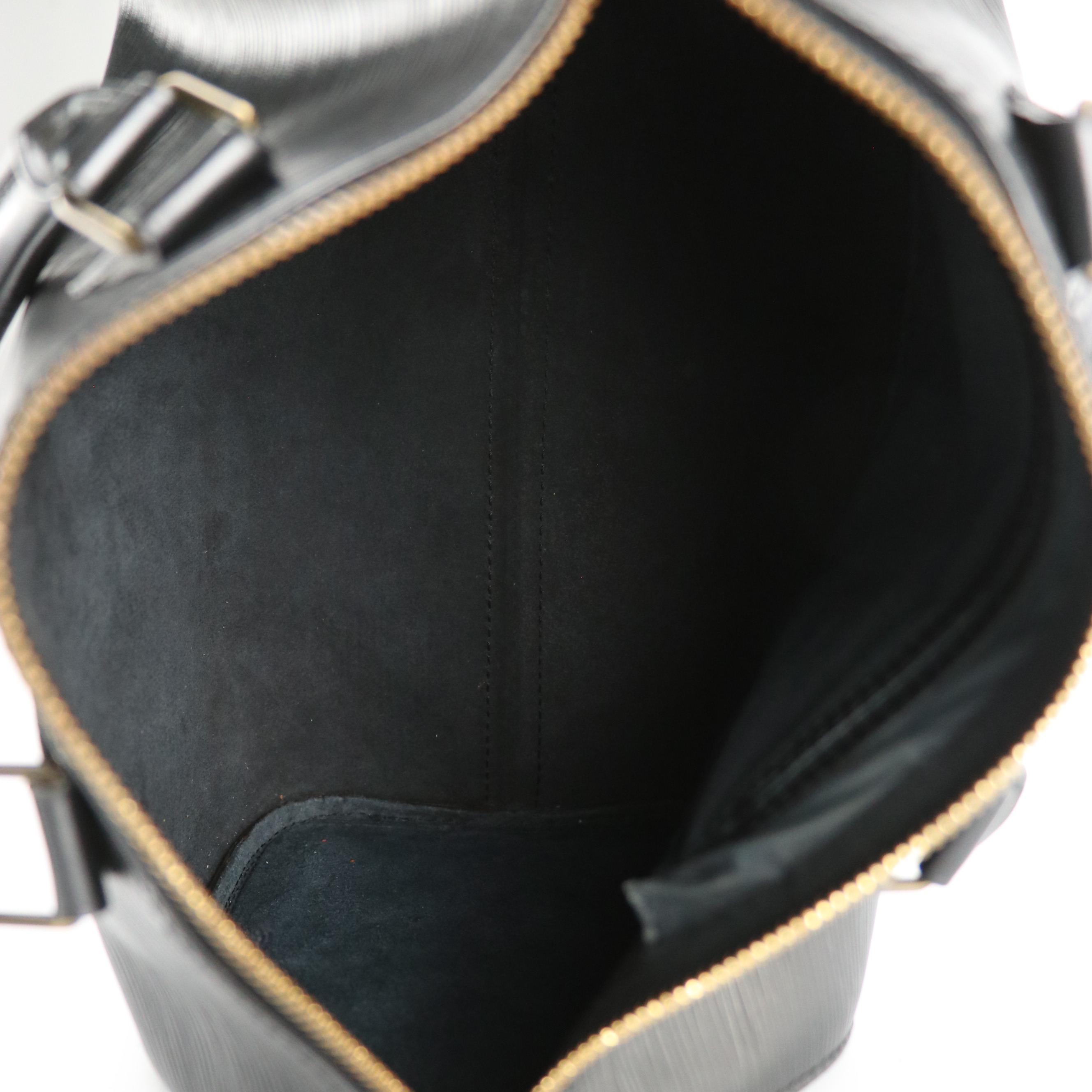 Louis Vuitton Speedy 25 Handbag in Black Epi and Smooth Leather