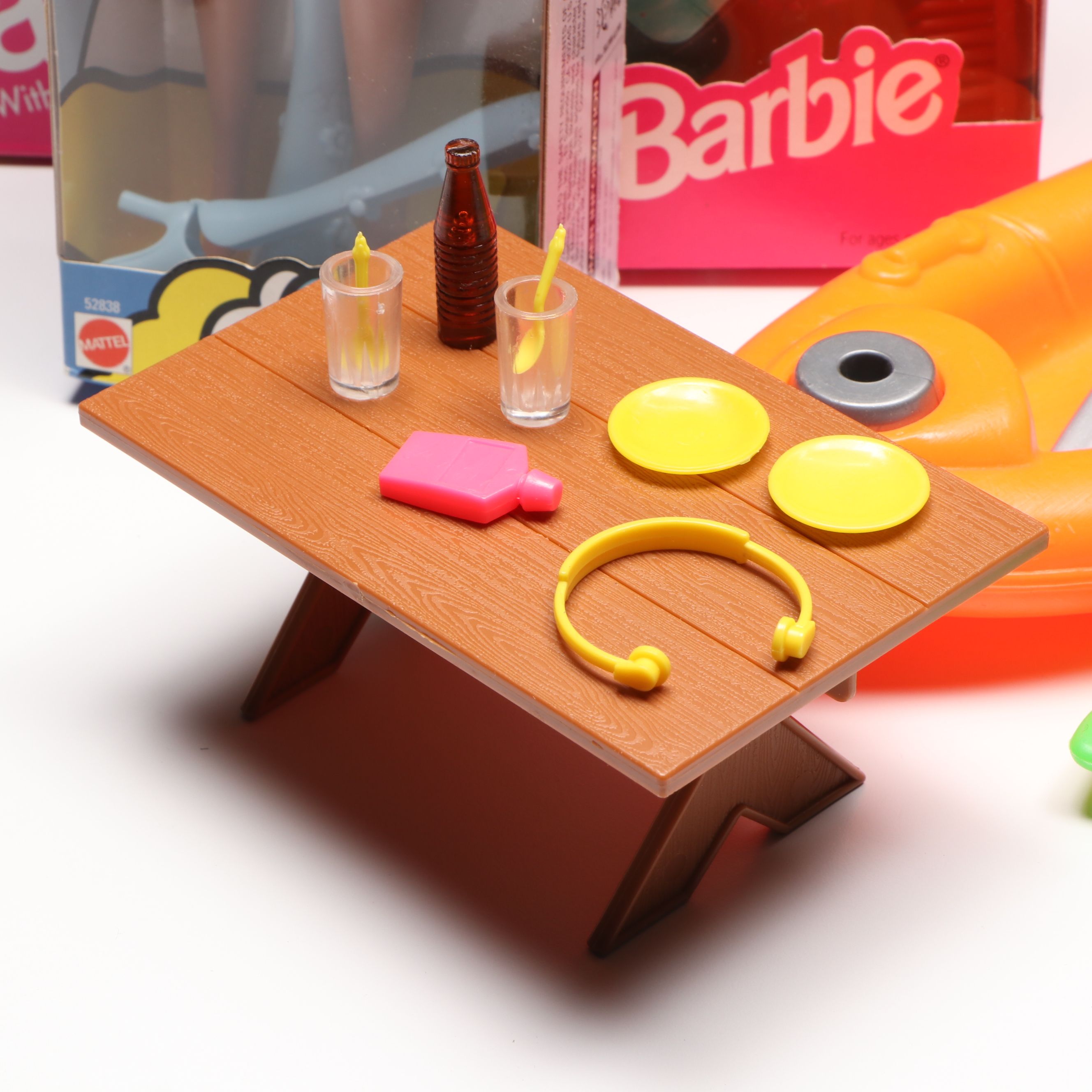 Barbie "Hawaiian Vacation" Doll Accessories with Barbie and Ken Dolls