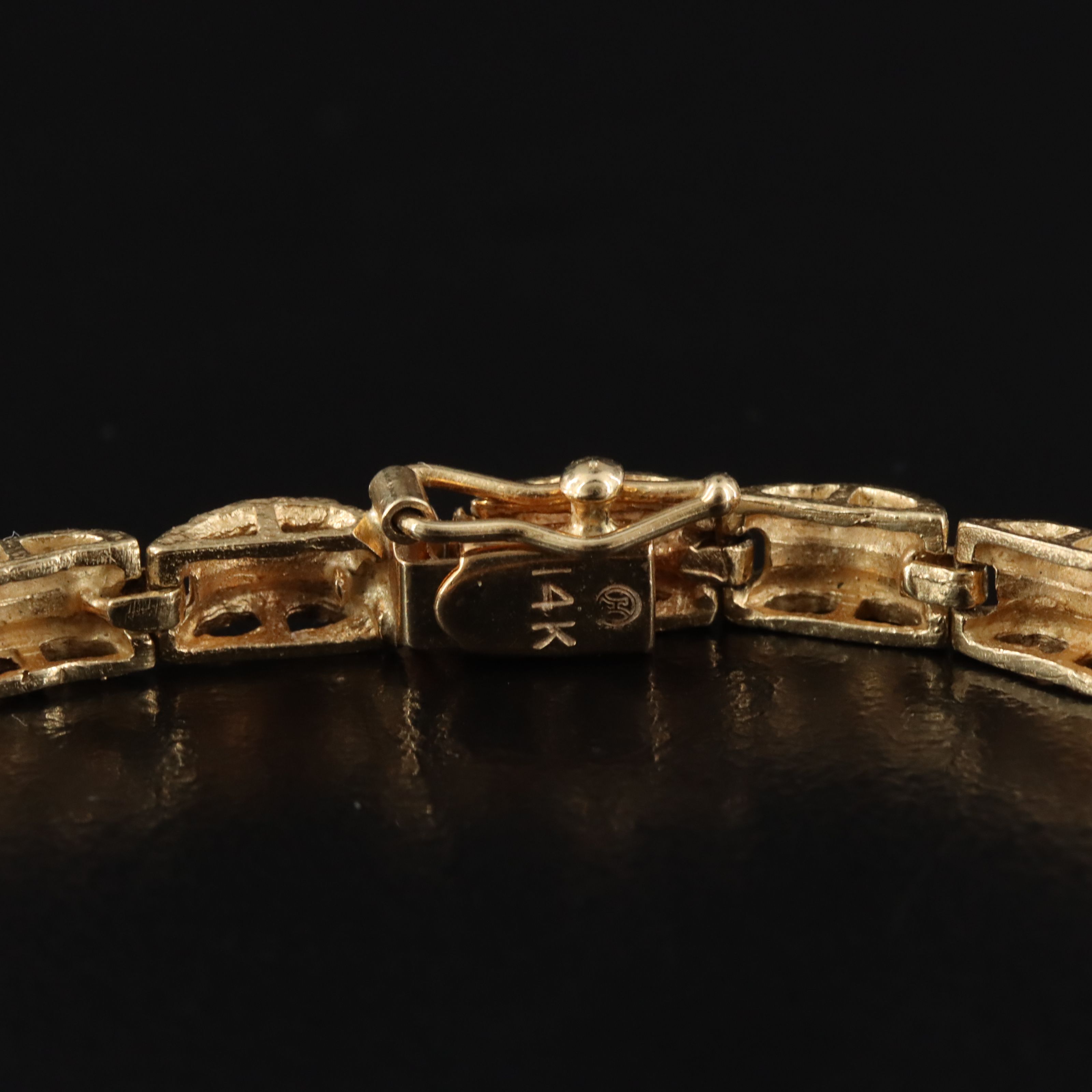 14K Diamond-Cut Style Bracelet