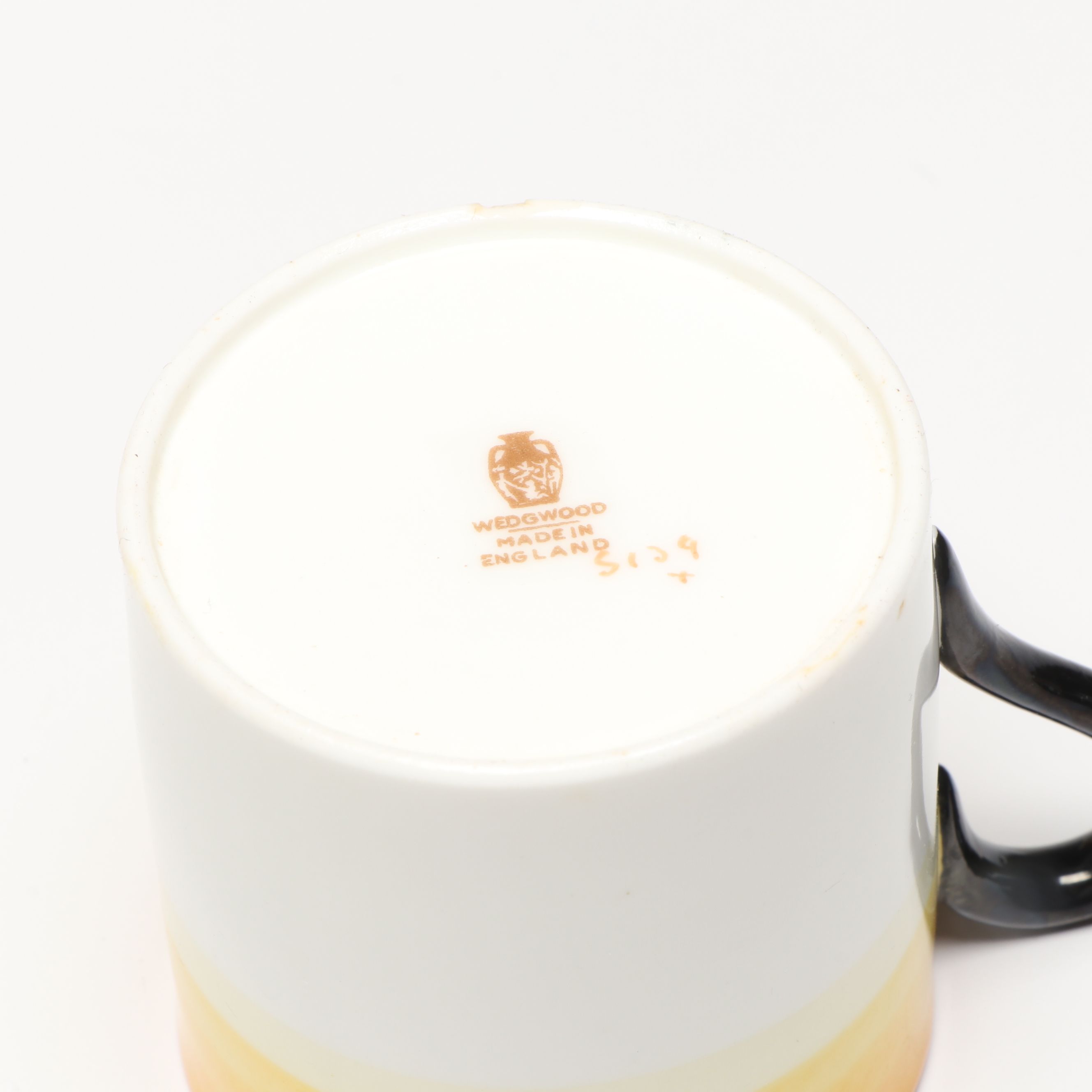 Wedgwood Art Deco Style Coffee Demitasse Cups and Saucers