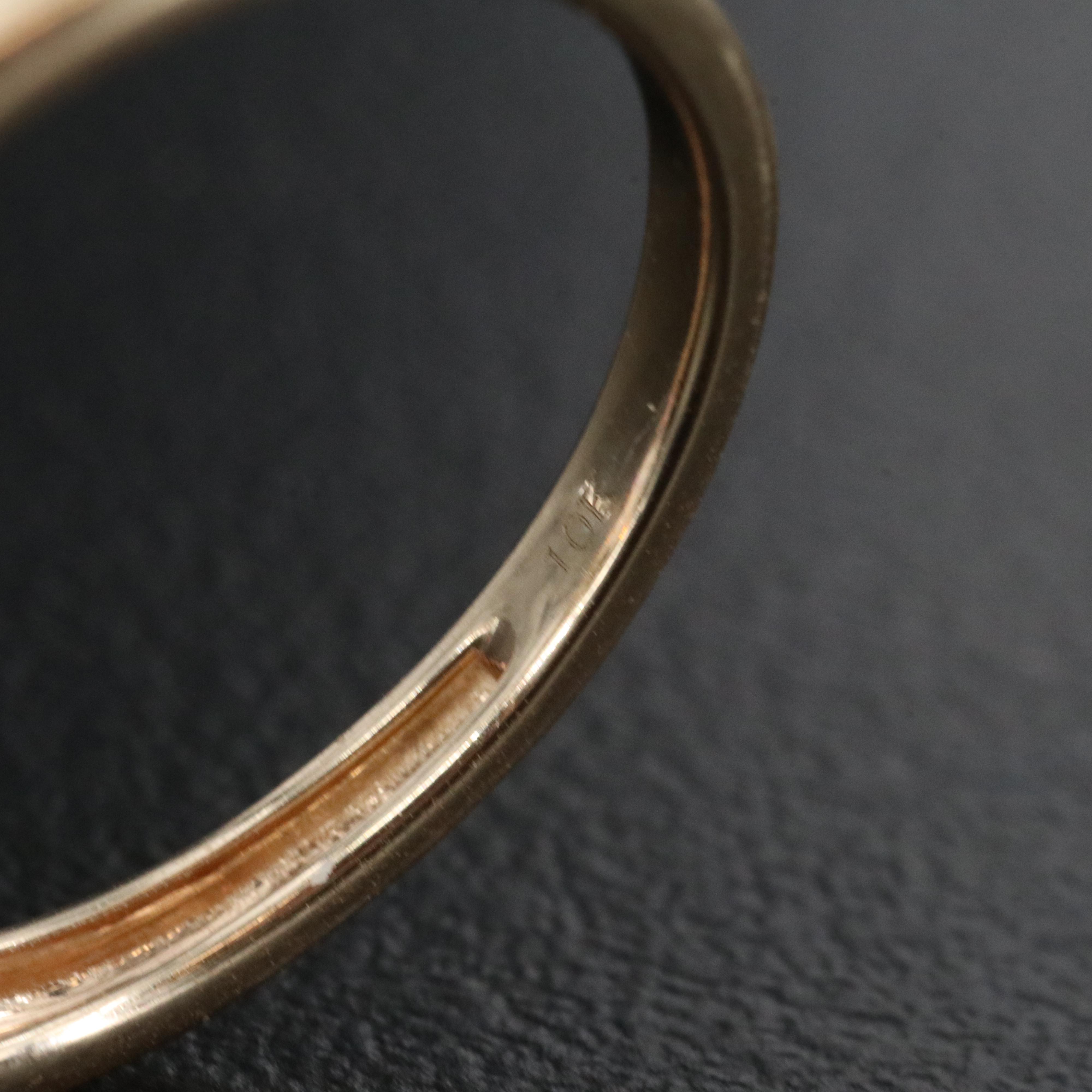 10K Color Change Sapphire and White Sapphire Ring