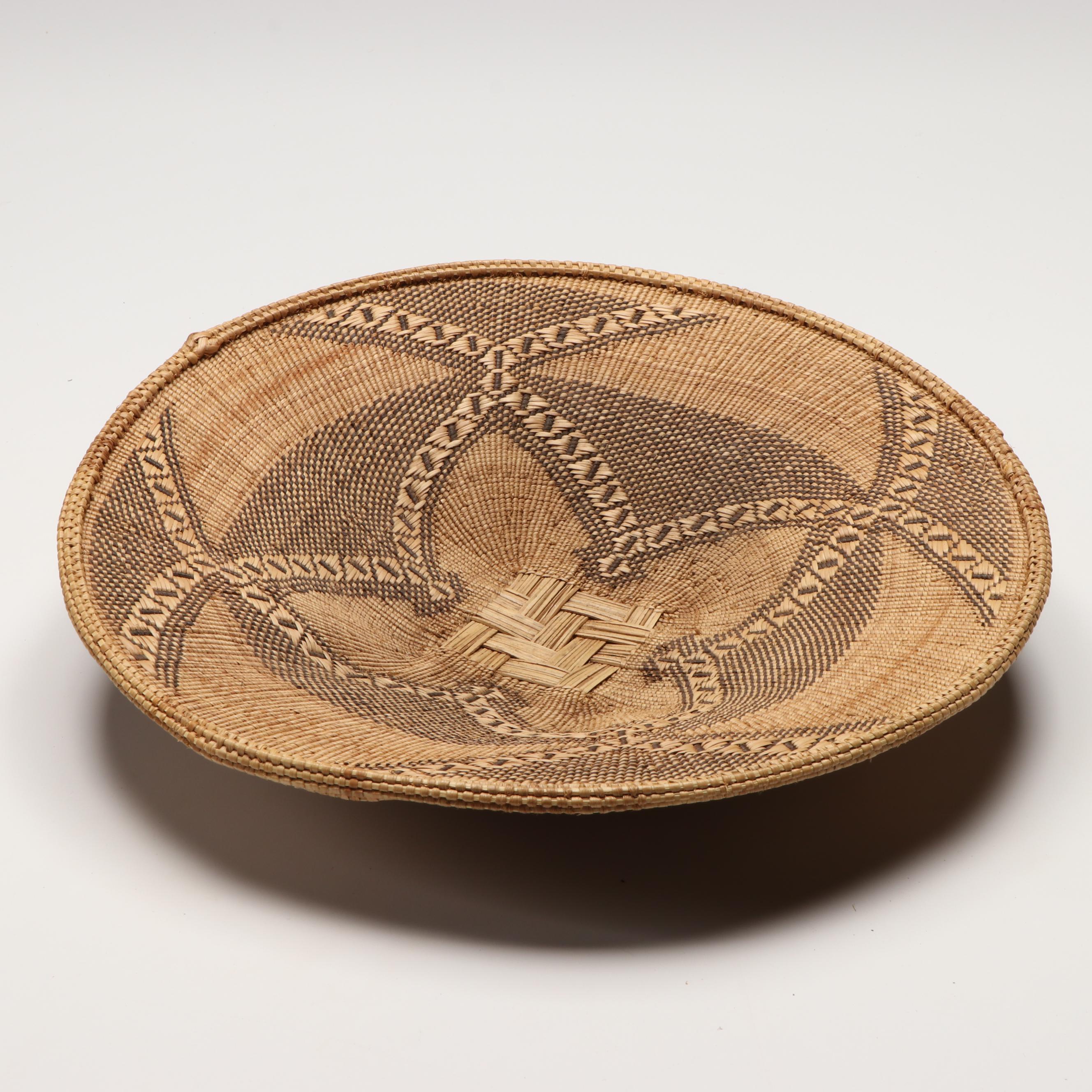 Zimbabwean Shangwe Peoples Handwoven Plant Fiber Baskets