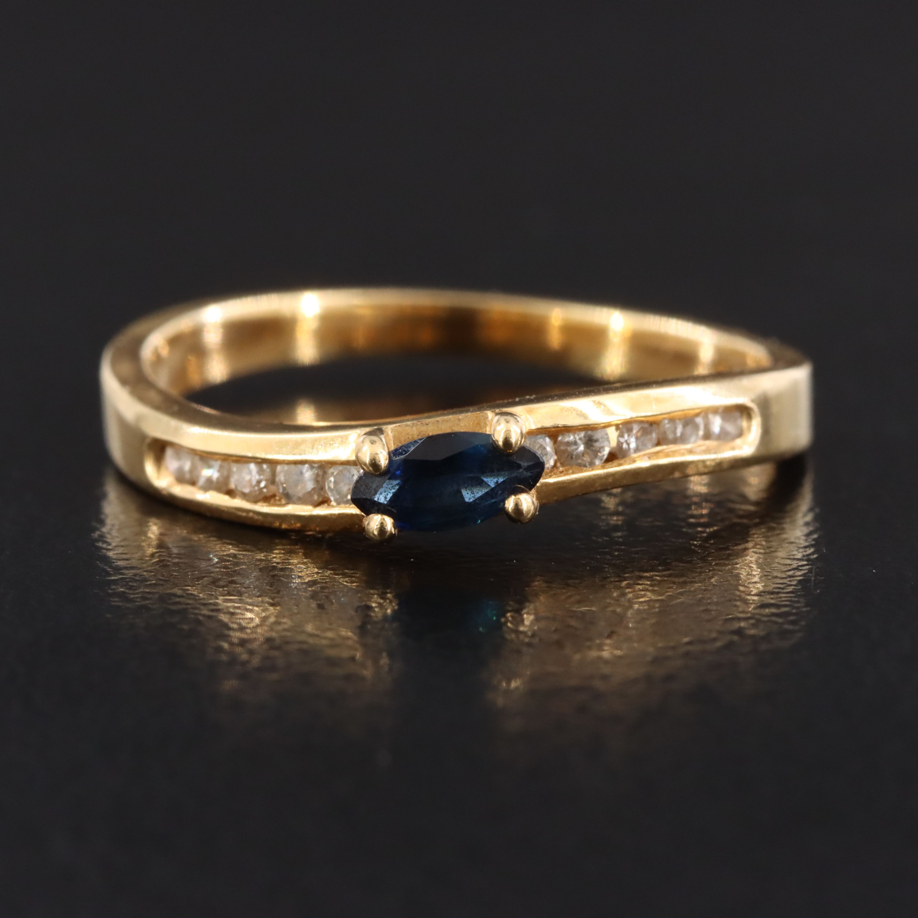 18K Sapphire and Diamond Wave Ring