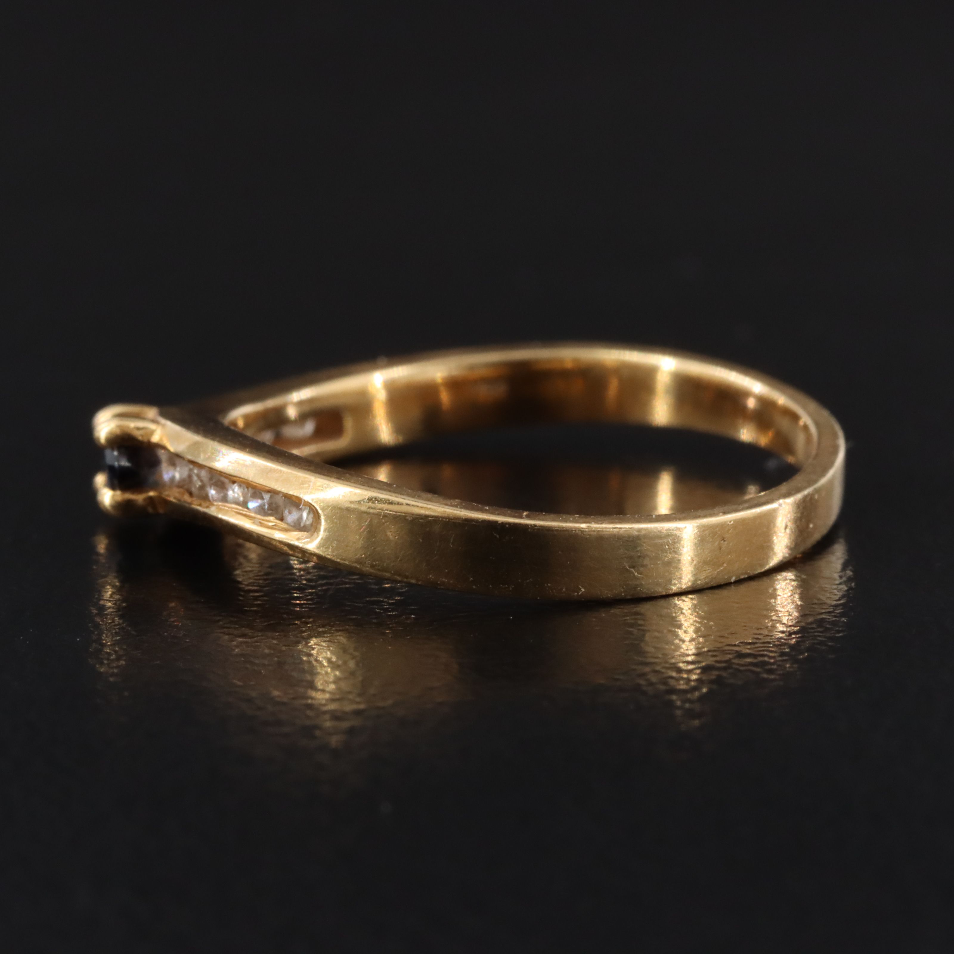 18K Sapphire and Diamond Wave Ring