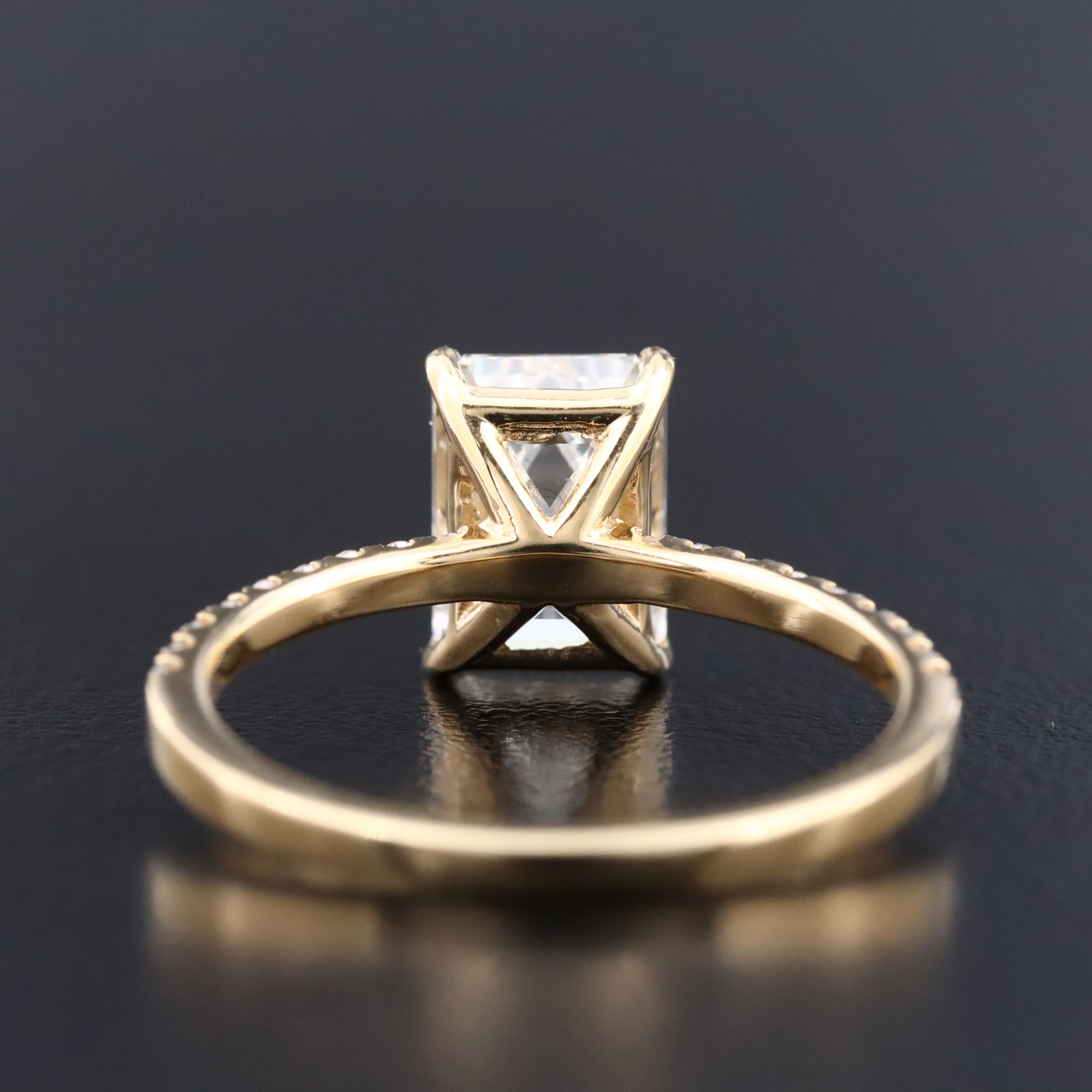 18K 2.24 CT Lab Grown Diamond Solitaire Ring with IGI Report