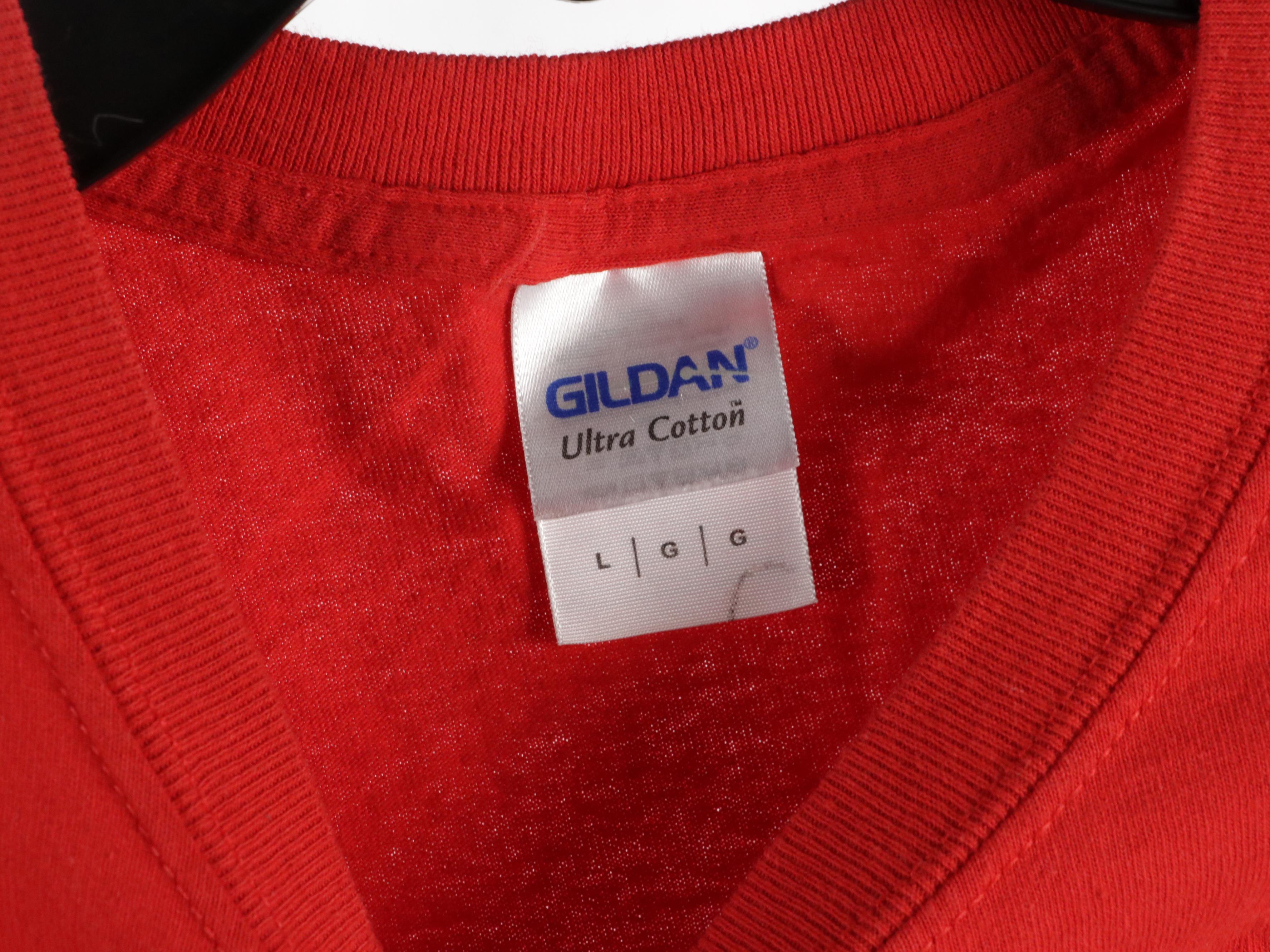 Men's O'Neill Short Wet Suit, Nike Dri-Fit Pullover, Other T-Shirts, Robes, More