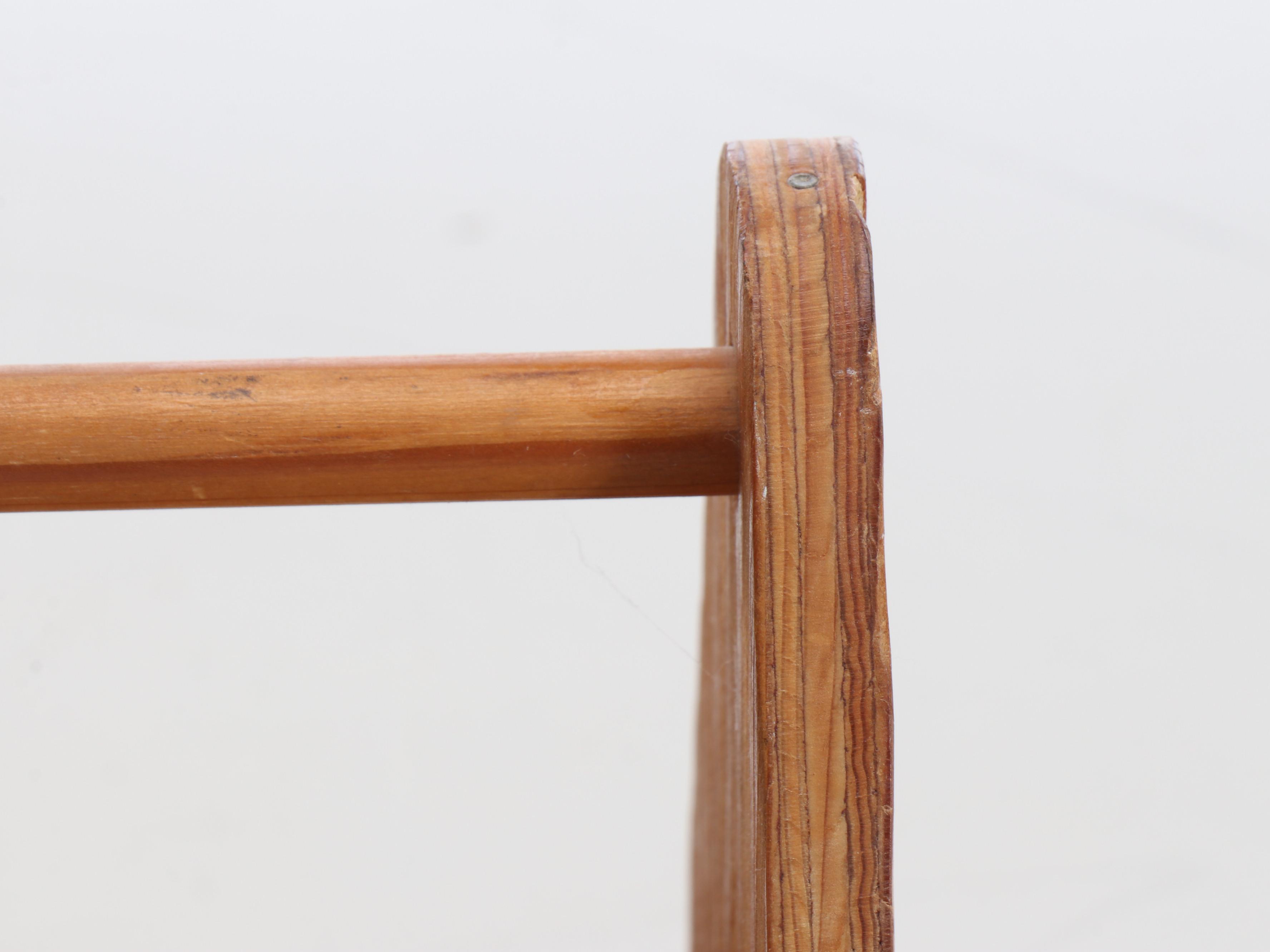 Brother Profile 552 Knitting Machine with Folding Table and More