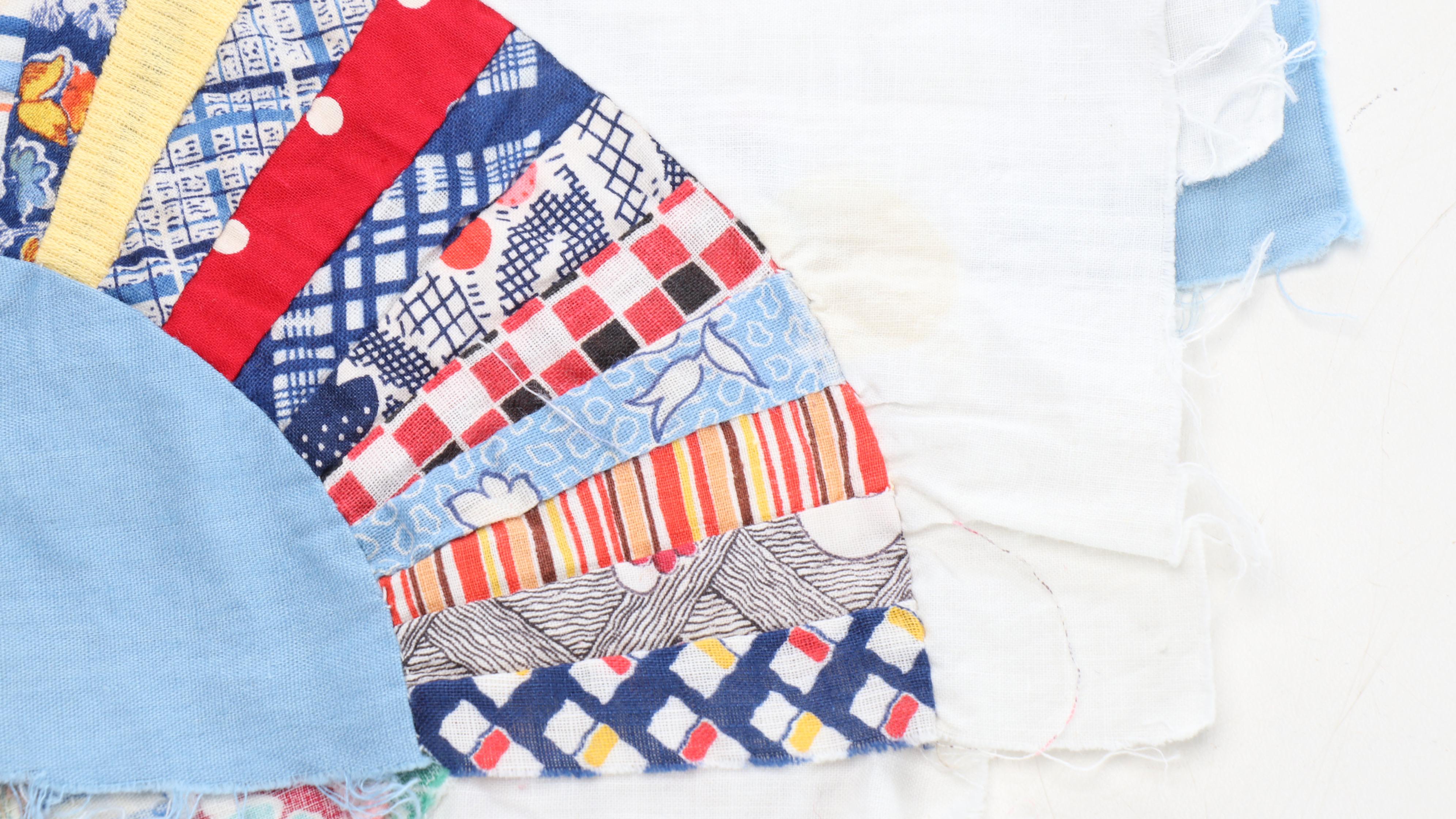 Brother Profile 552 Knitting Machine with Folding Table and More