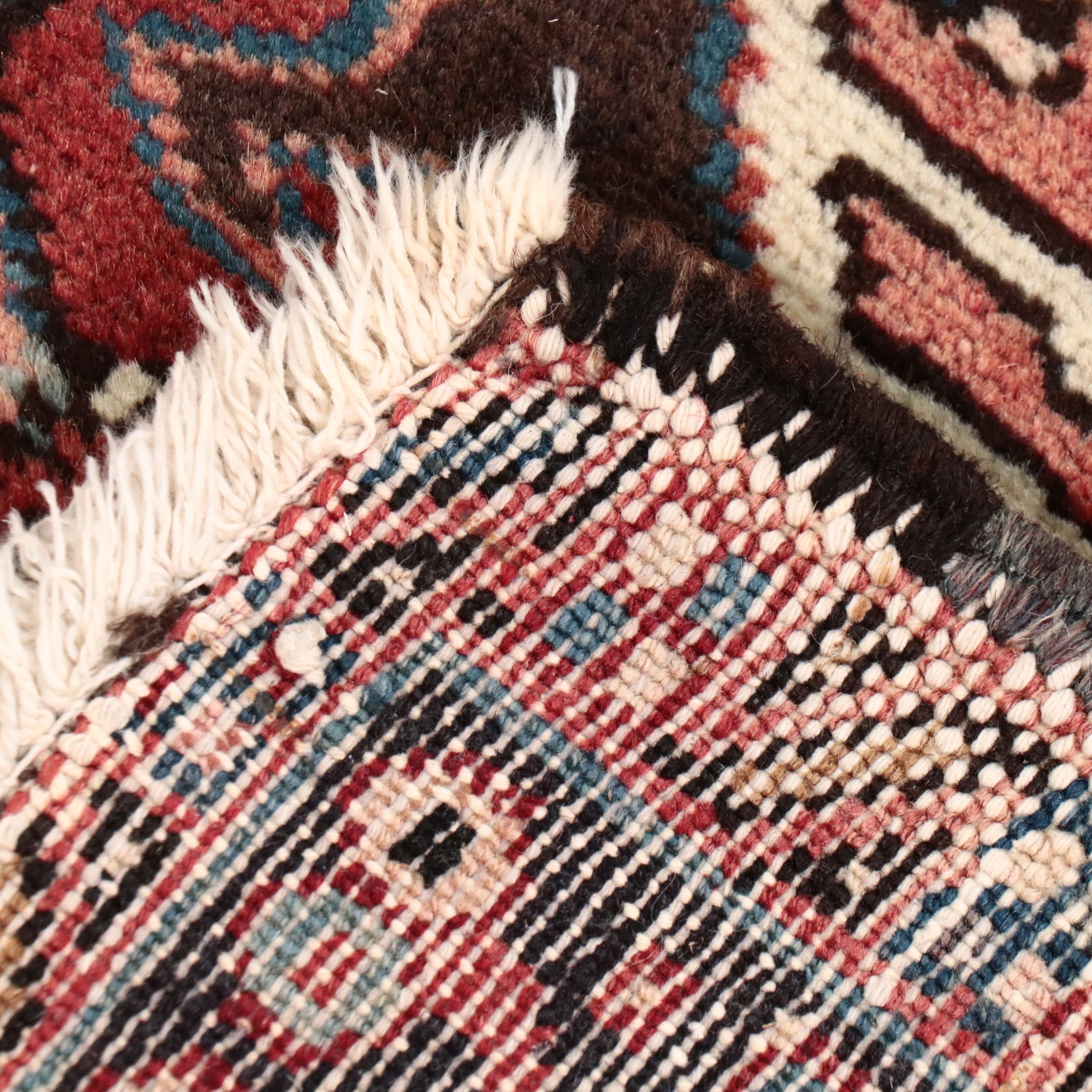 4'9 x 6'7 Hand-Knotted Persian Karaja Area Rug