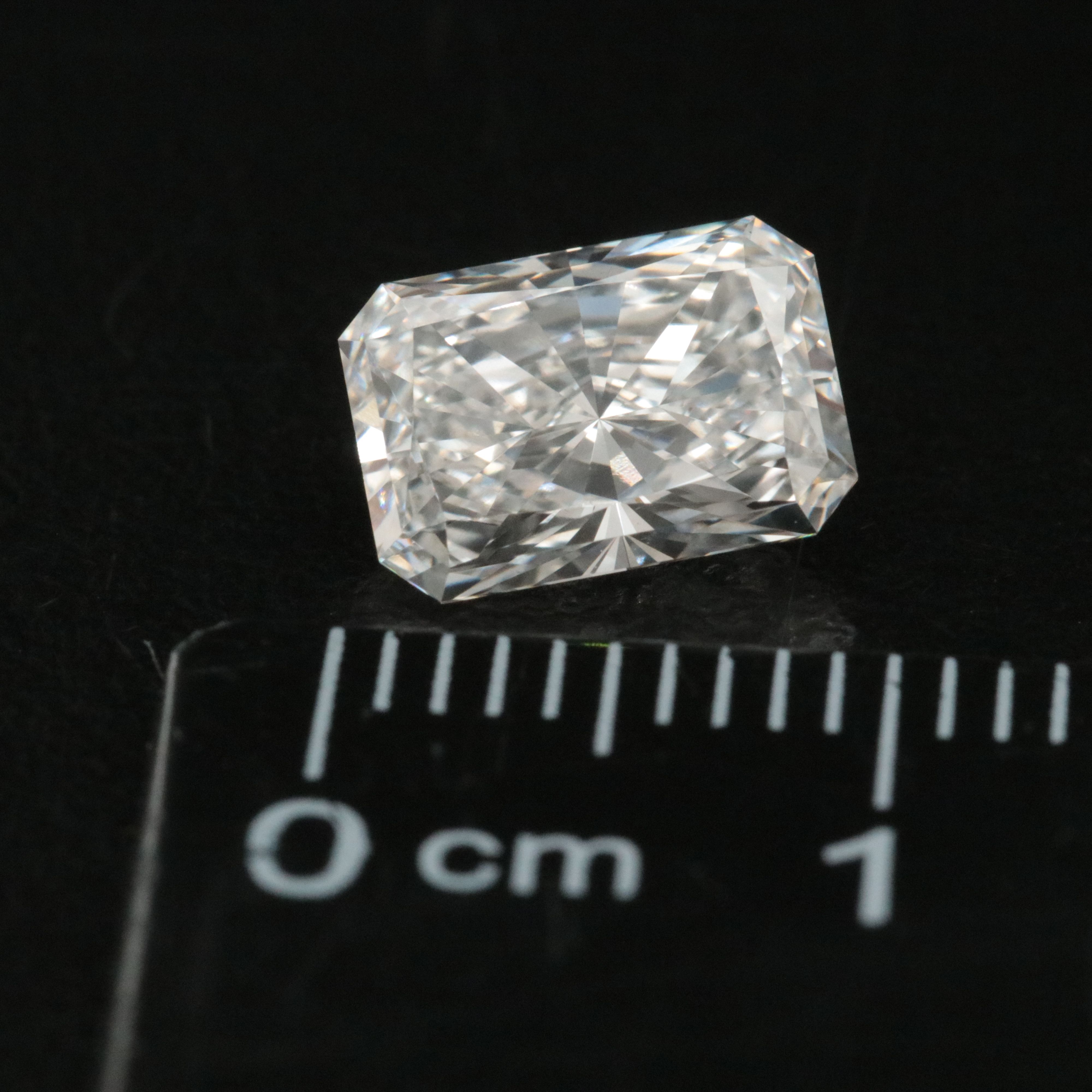 Loose 1.86 CT Lab Grown Diamond with IGI Report