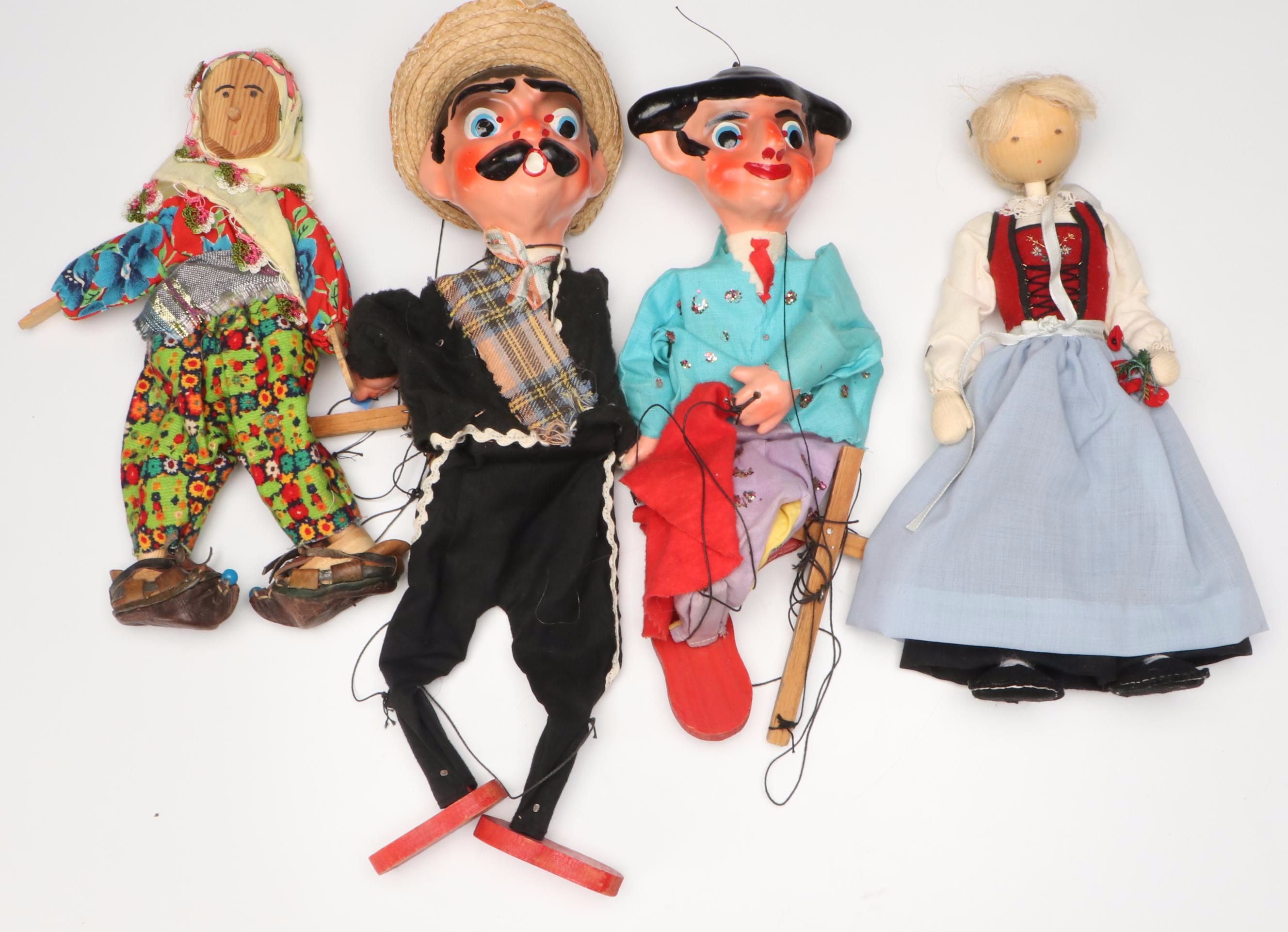 Maggie's Mountain Crafts Corn Husk Doll with Other Marionettes and Spool Doll