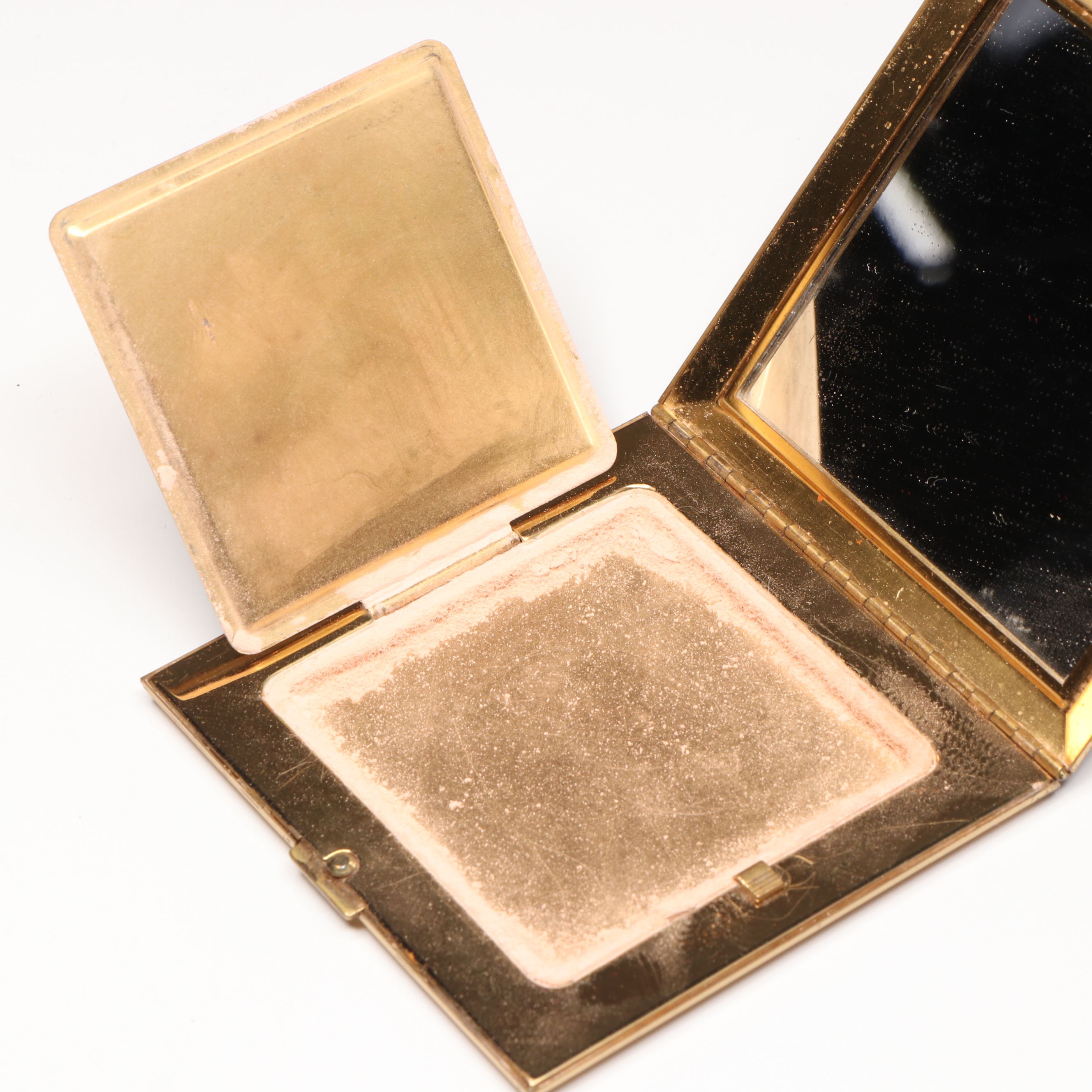 Volupté Makeup Compact
