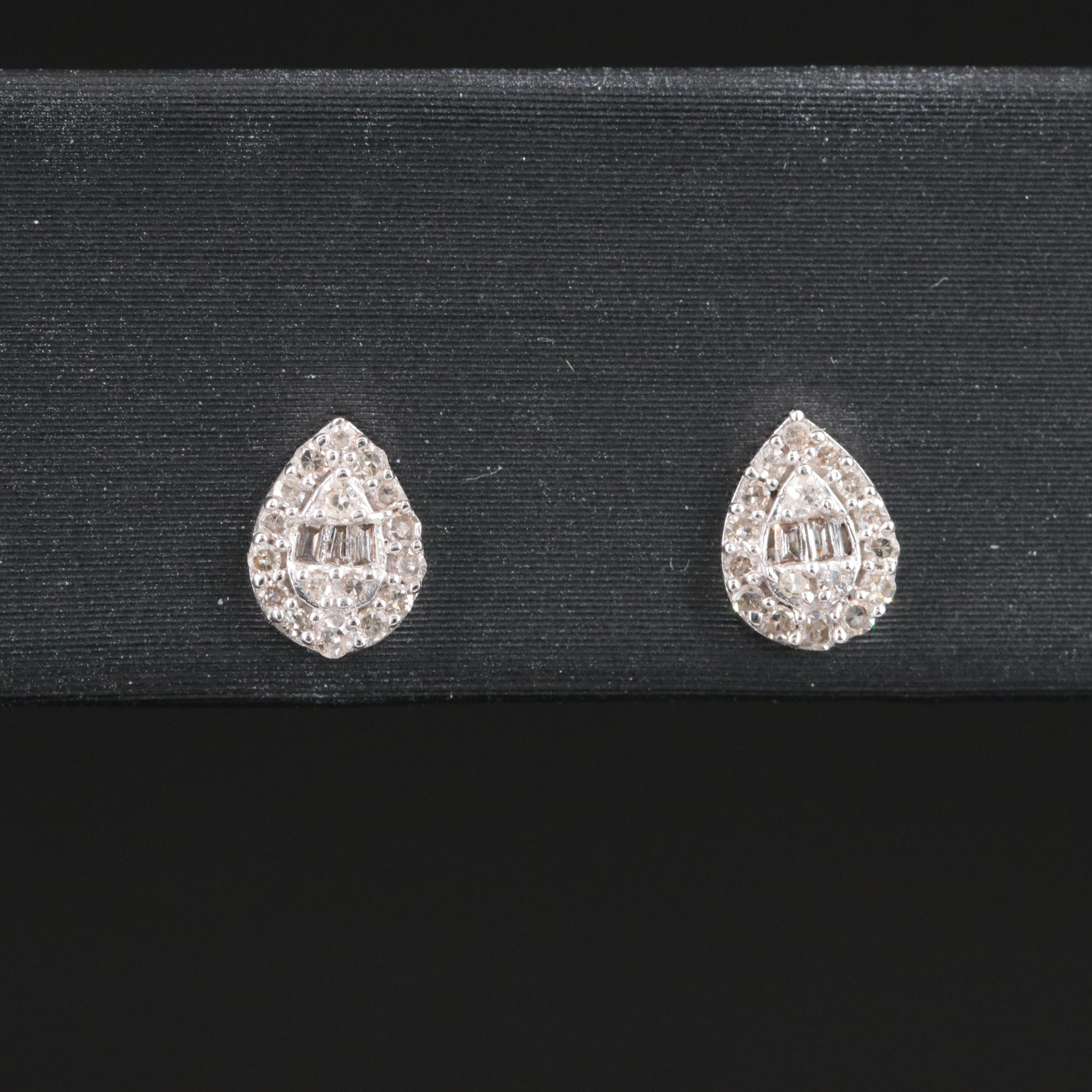 18K 0.08 CTW Diamond Stud Earrings