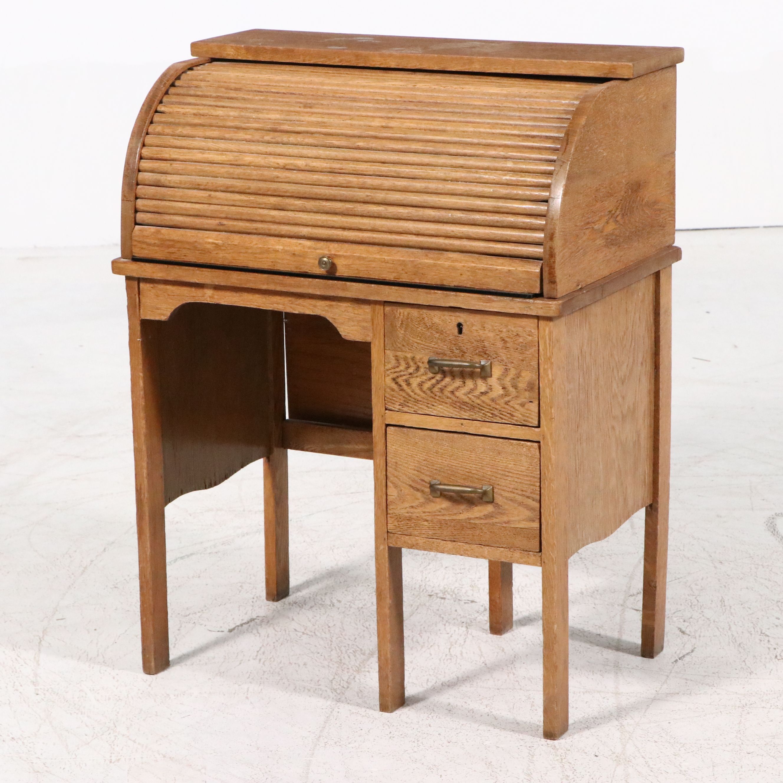 American Oak Roll-Top Desk, Early to Mid-20th Century