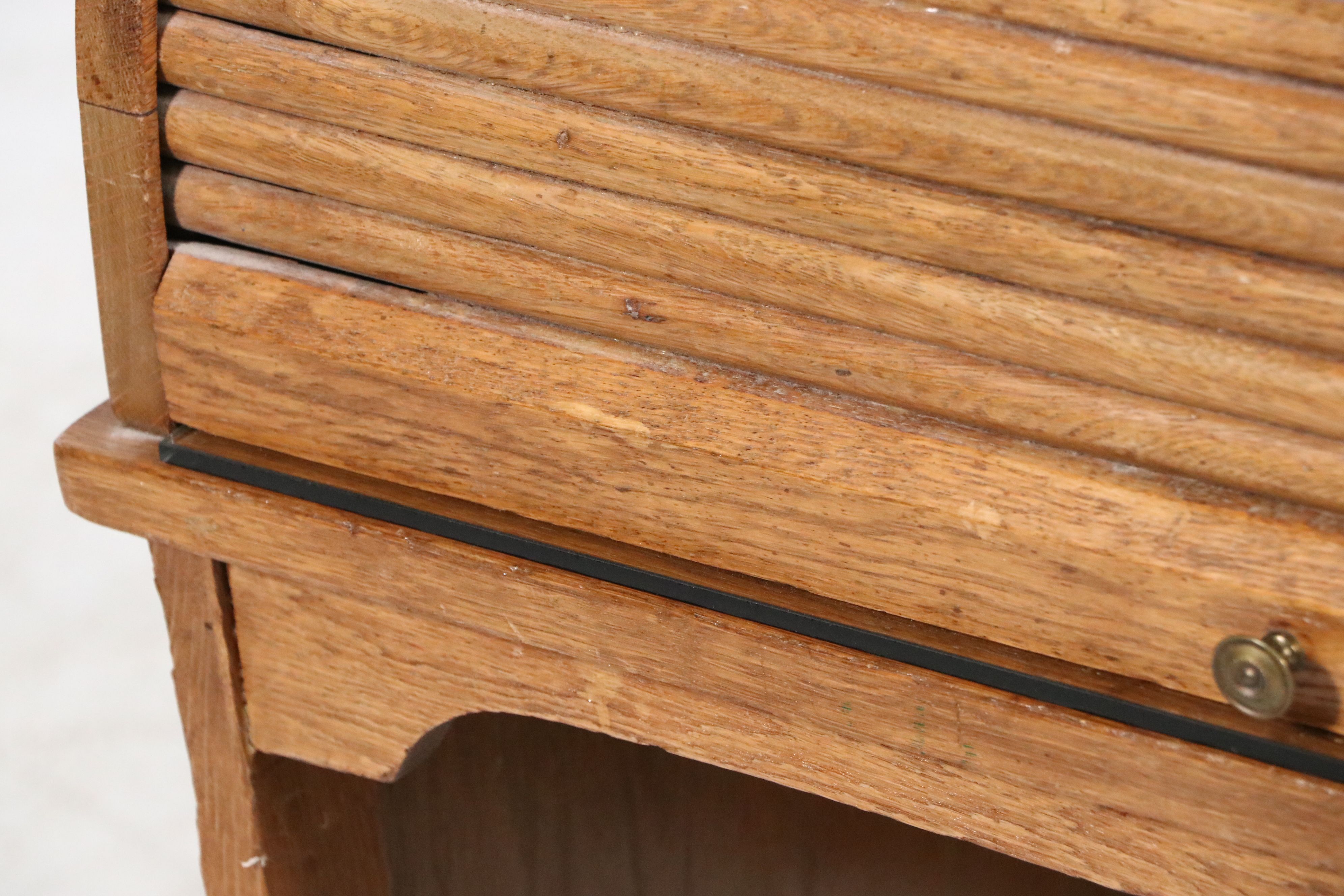 American Oak Roll-Top Desk, Early to Mid-20th Century