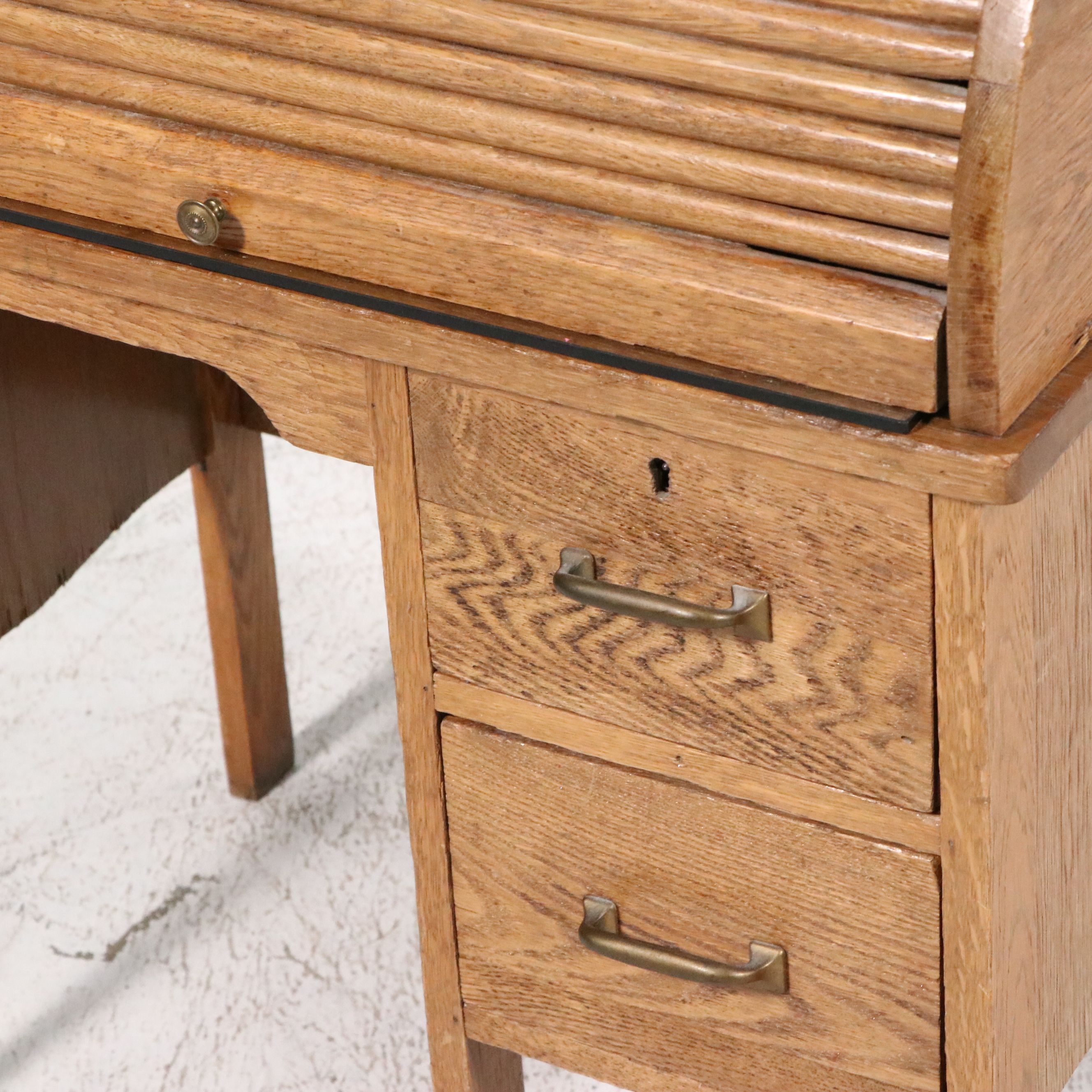 American Oak Roll-Top Desk, Early to Mid-20th Century
