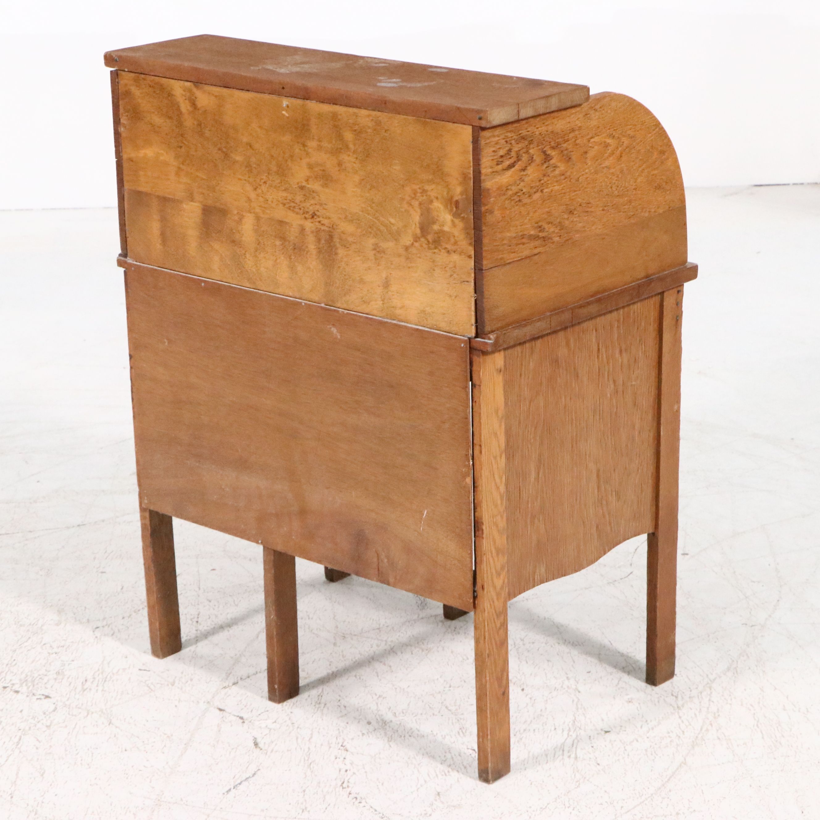 American Oak Roll-Top Desk, Early to Mid-20th Century