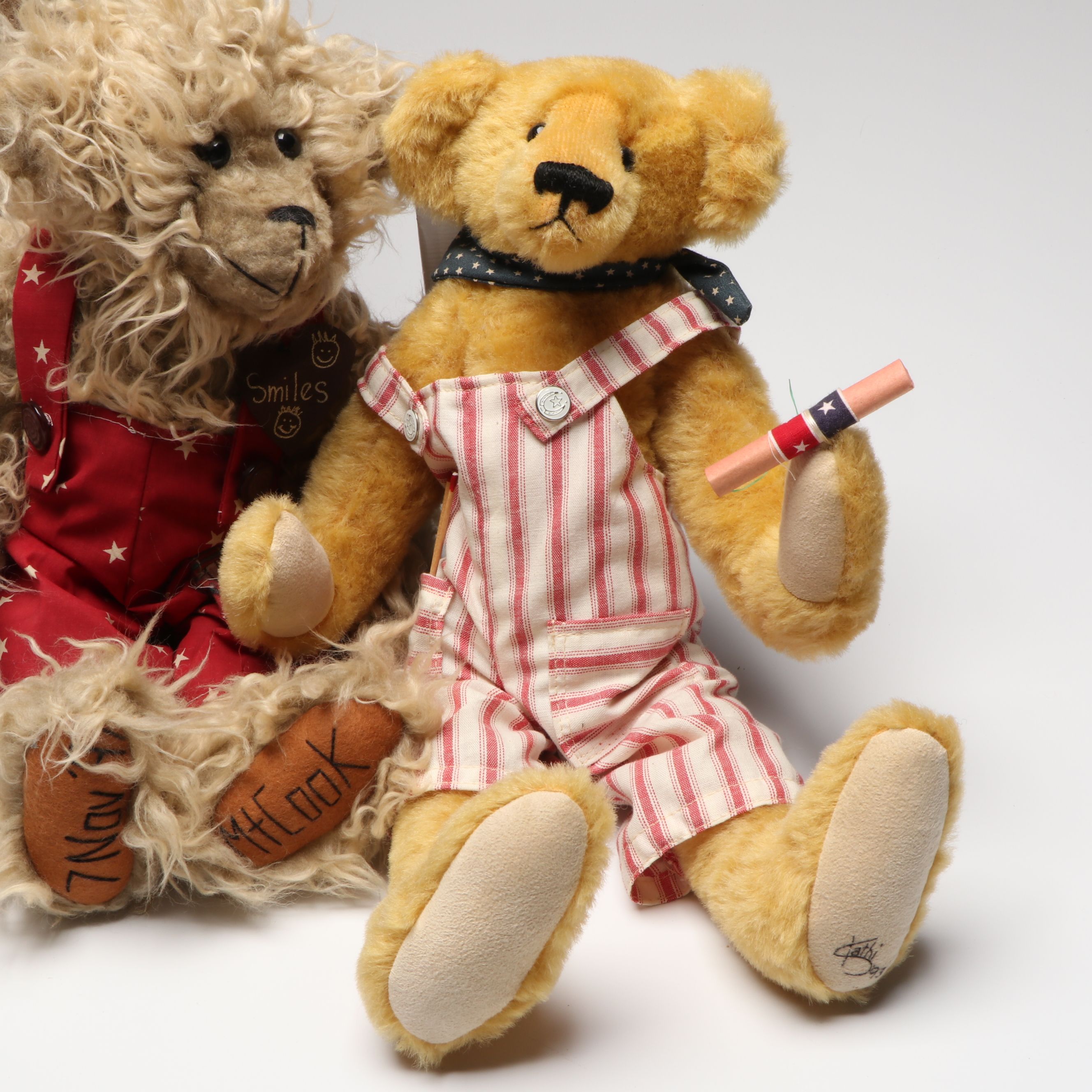 Boyds Limited Edition Mohair "Dolly Q. Bunnycombe" with Other Collectible Bears