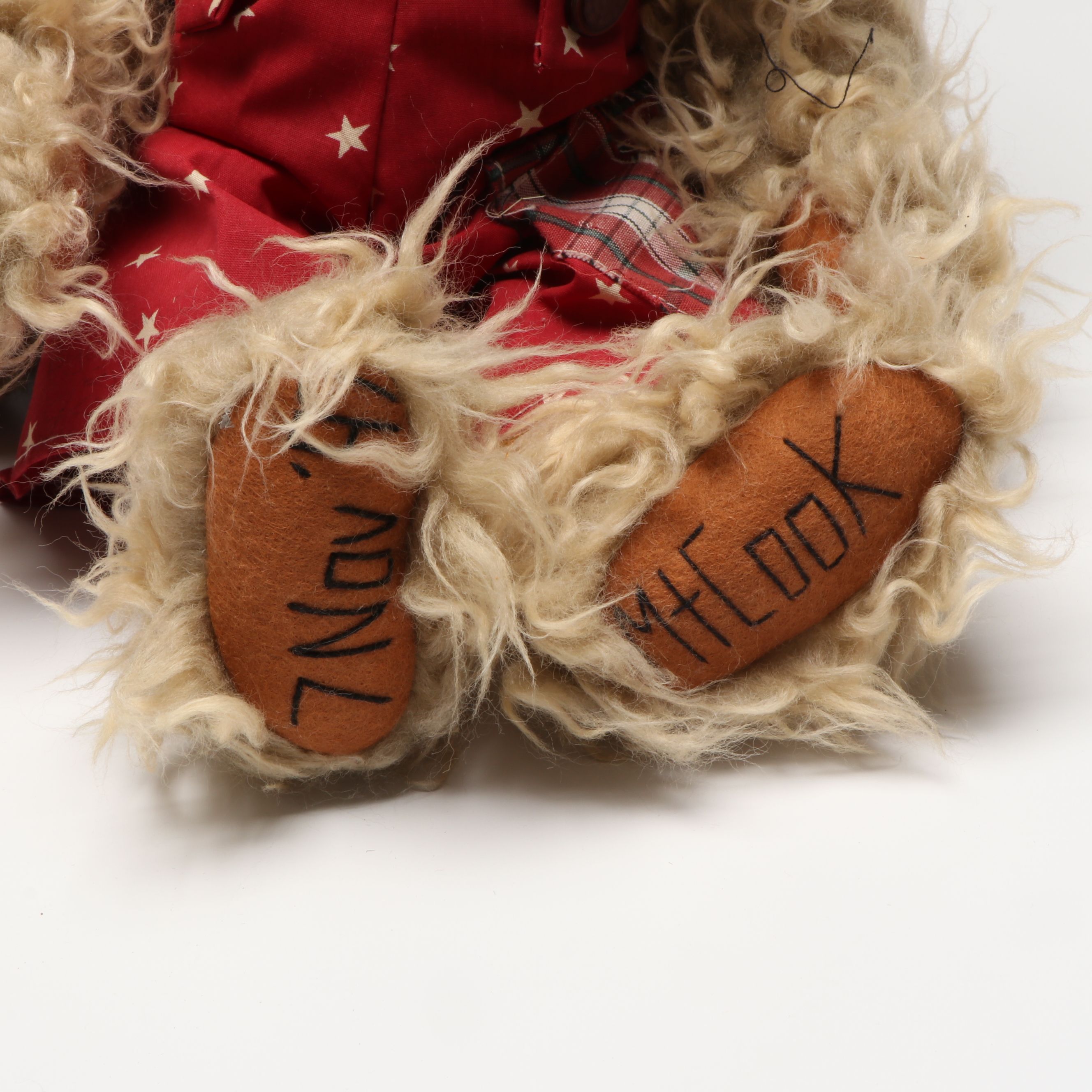 Boyds Limited Edition Mohair "Dolly Q. Bunnycombe" with Other Collectible Bears