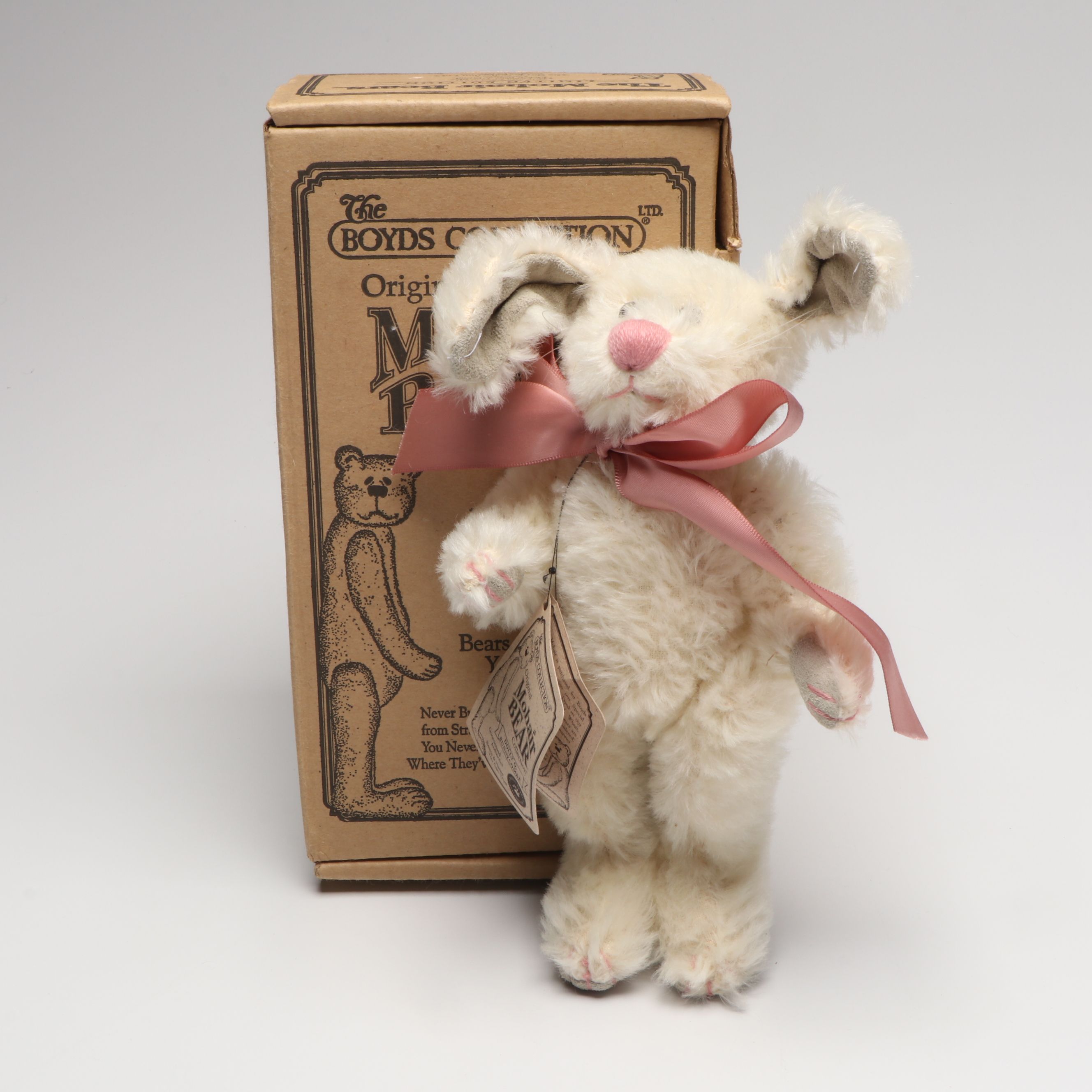 Boyds Limited Edition Mohair "Dolly Q. Bunnycombe" with Other Collectible Bears