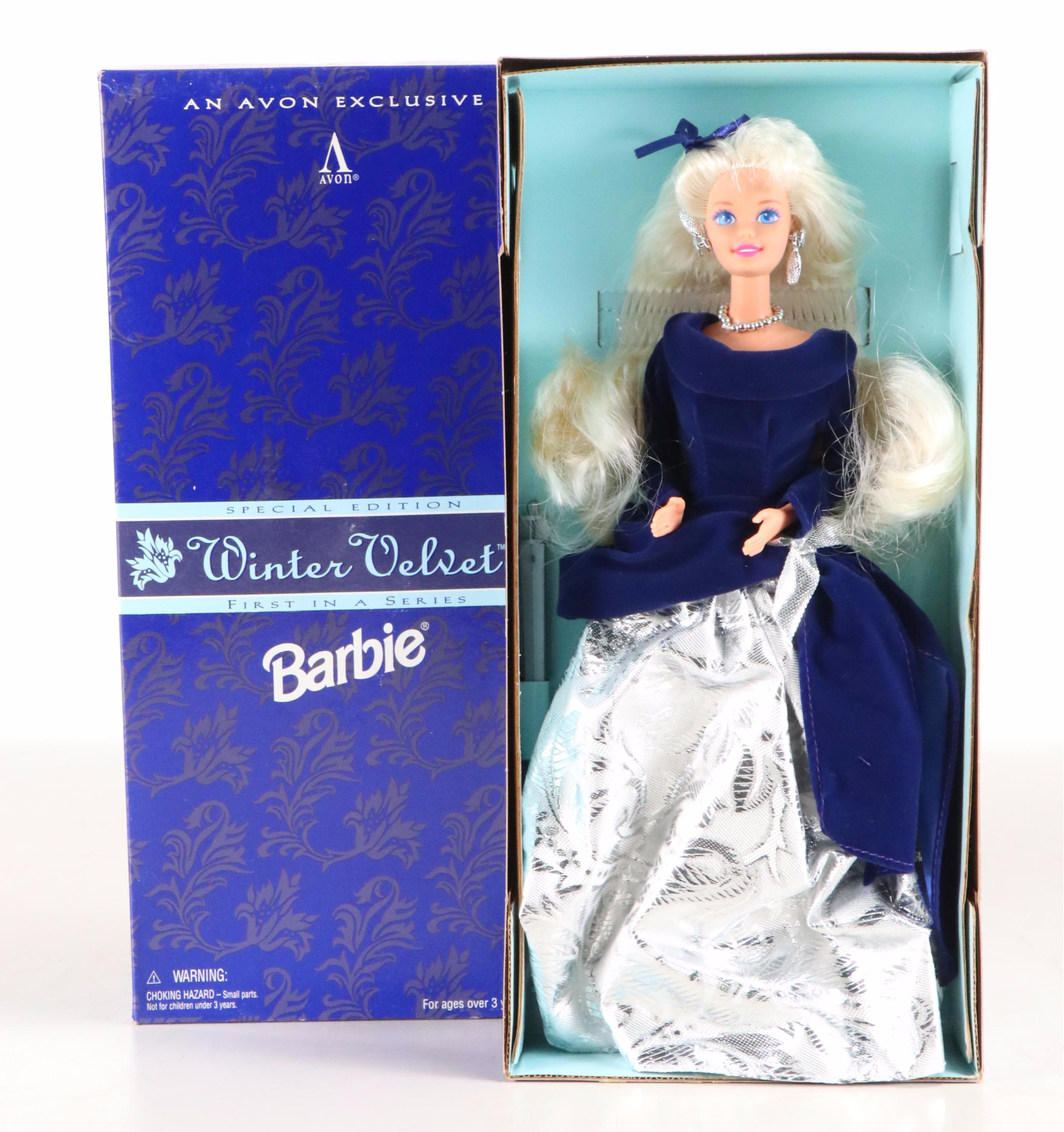 Barbie "Jewel Skating" and "Happy Holidays" with More Barbie Dolls