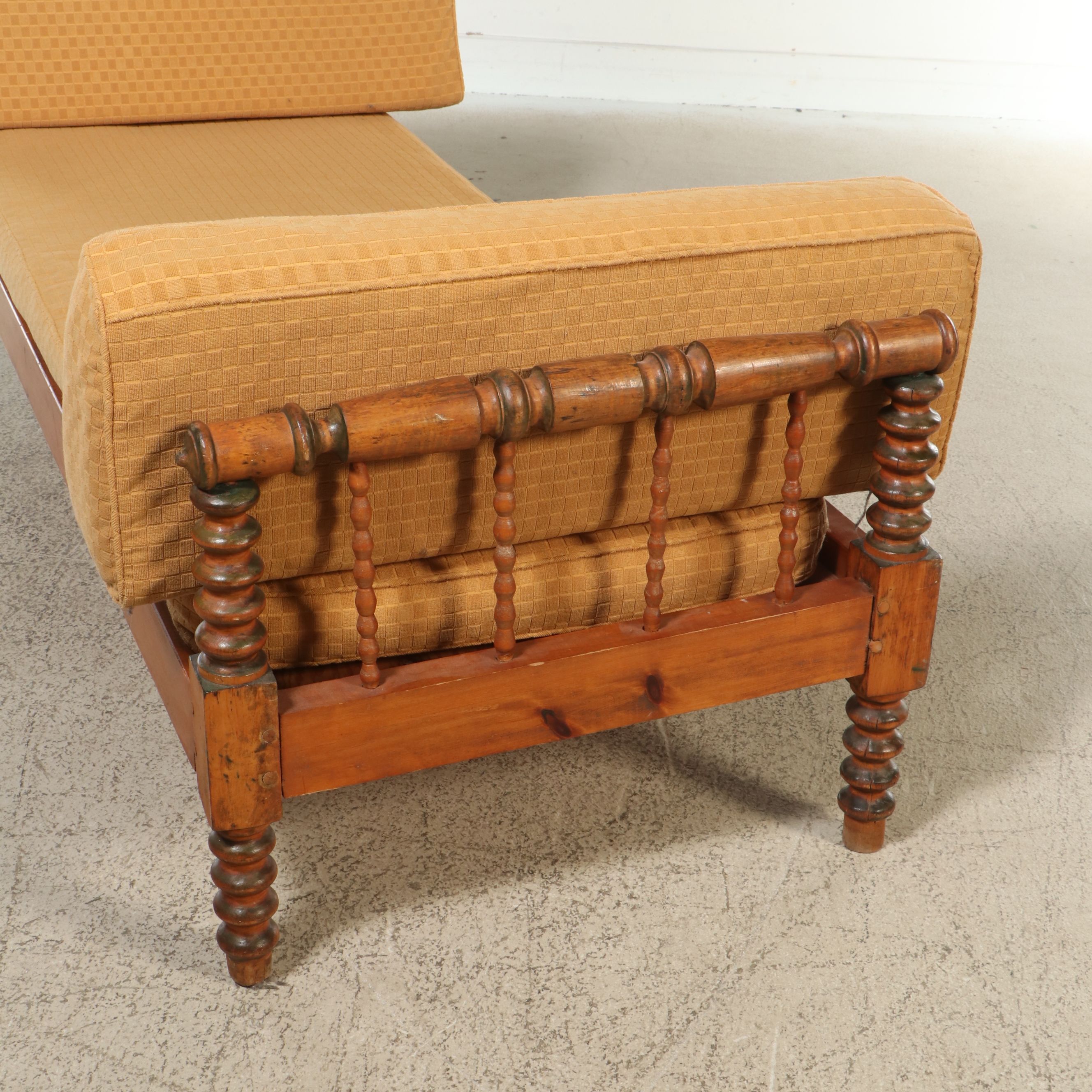 American Victorian Jenny Lind Style Wooden Daybed