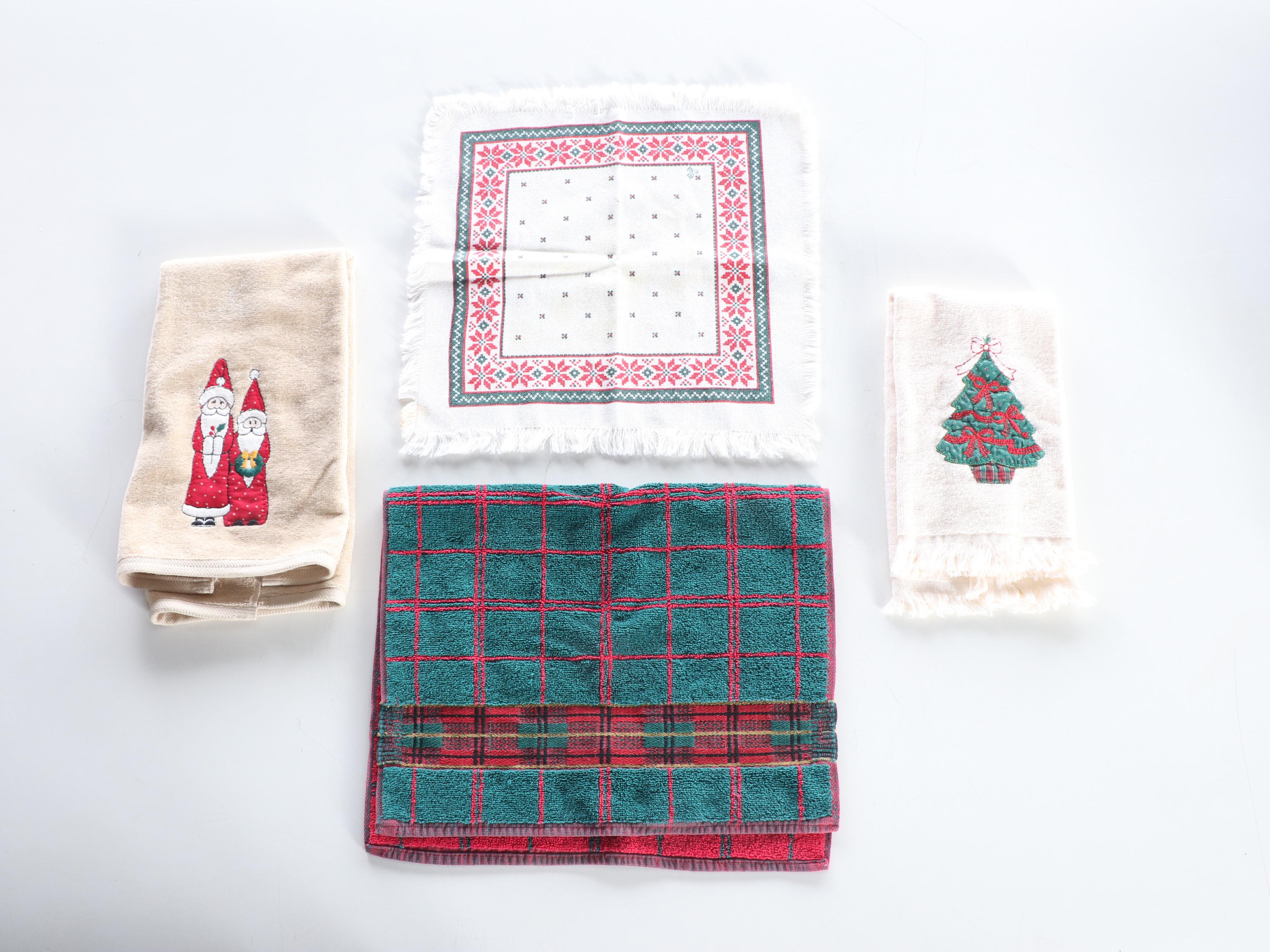 Christmas Tablecloths, Linens, Potpourri and More Seasonal Décor