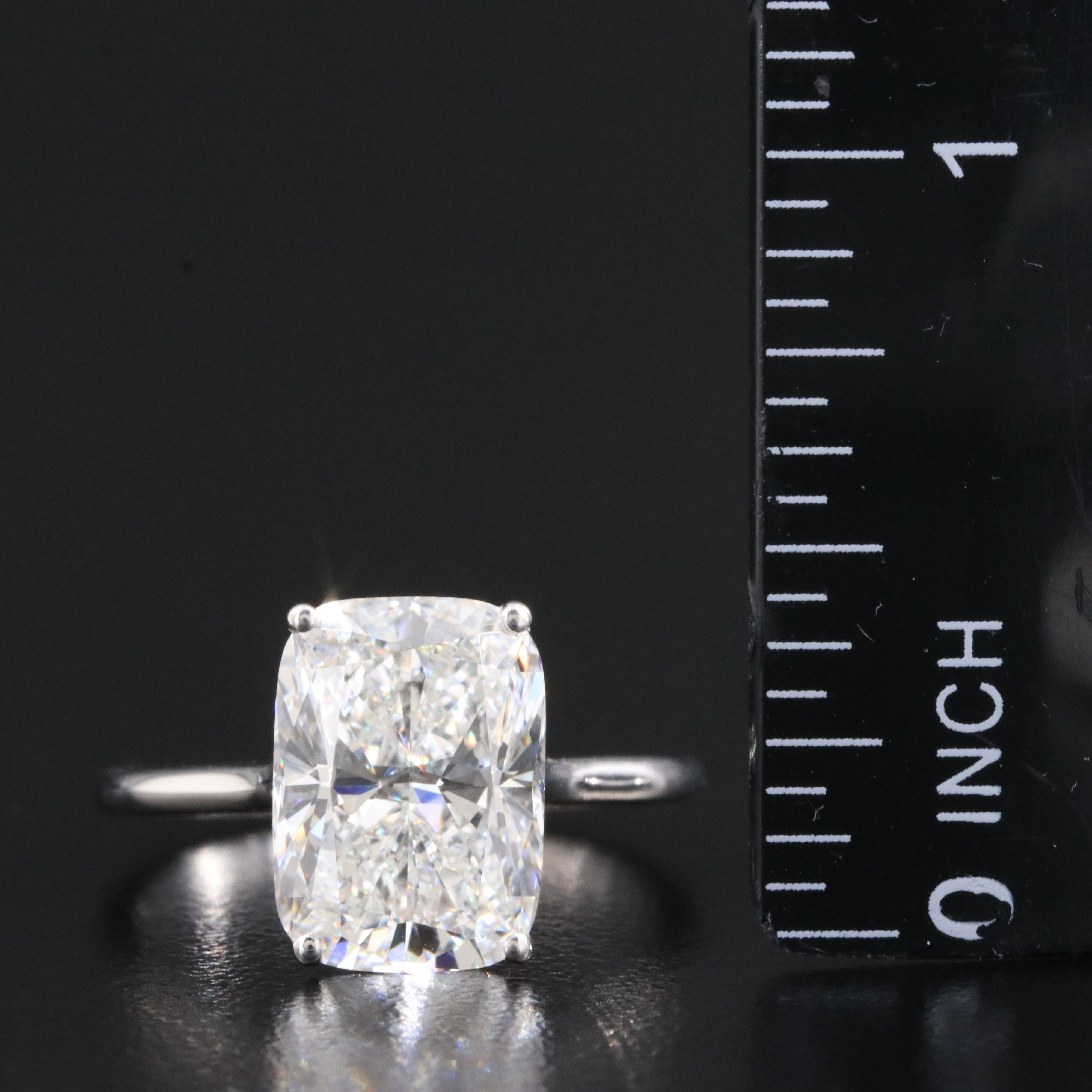 18K 5.09 CT Lab Grown Diamond Solitaire Ring with IGI Report
