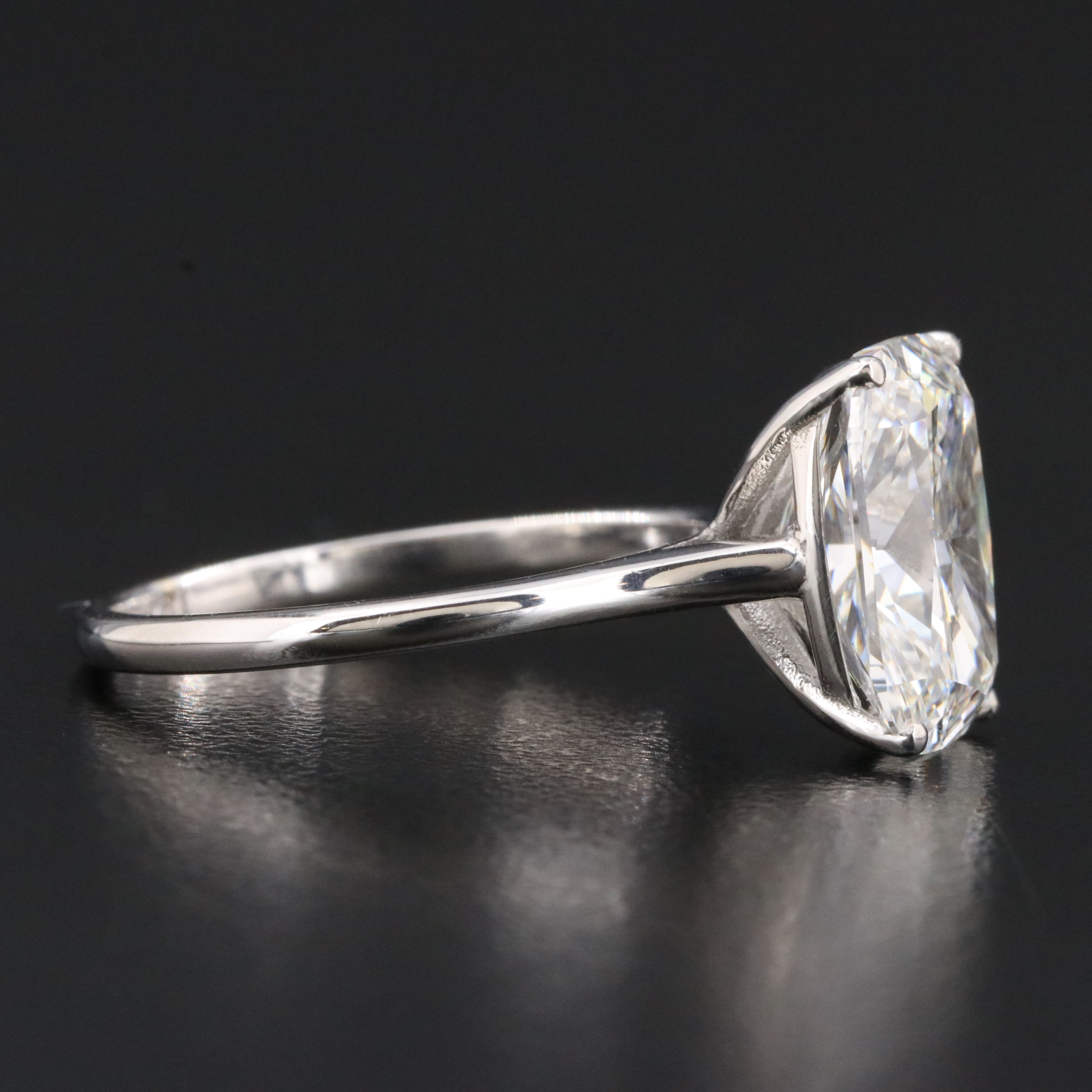 18K 5.09 CT Lab Grown Diamond Solitaire Ring with IGI Report