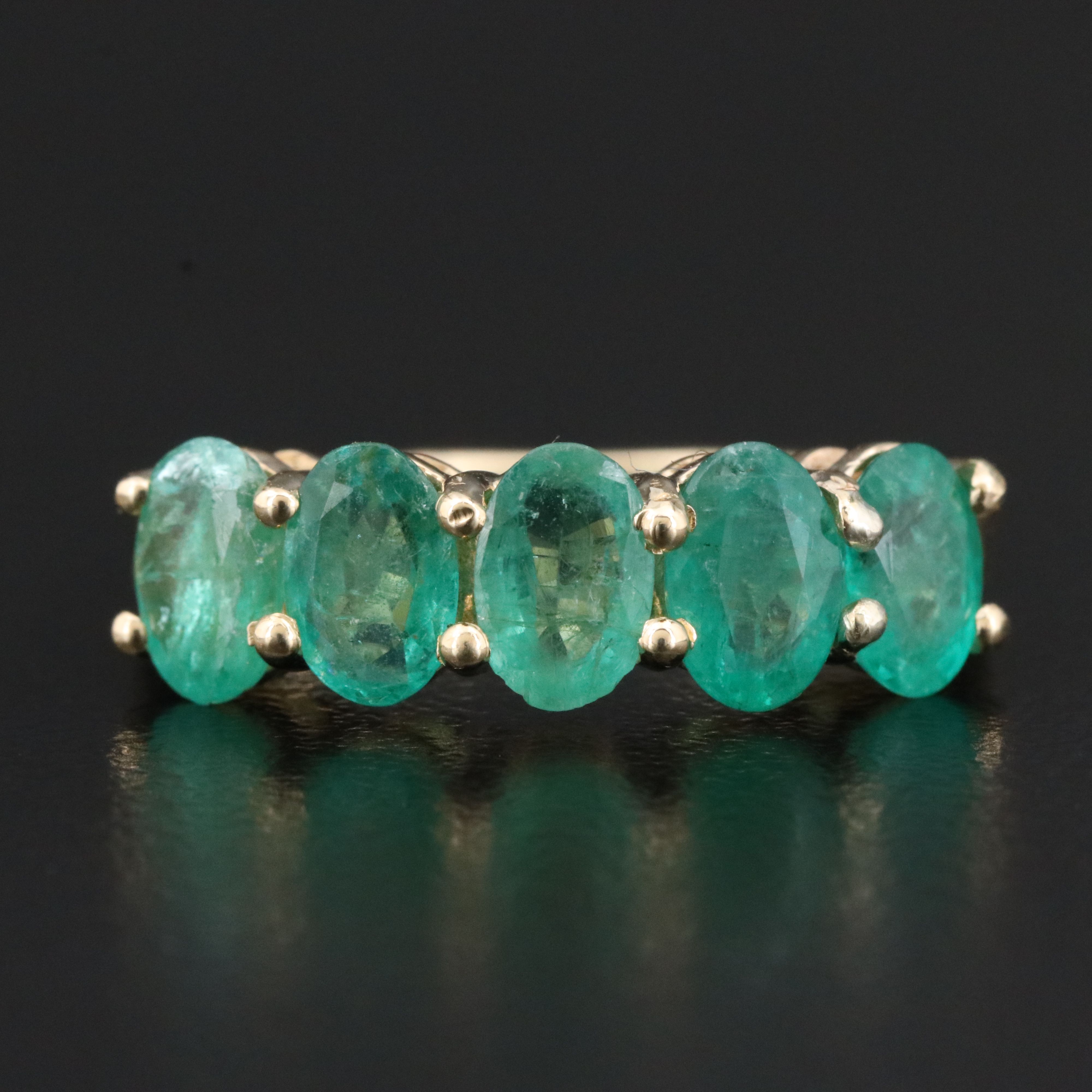 9K Emerald Ring