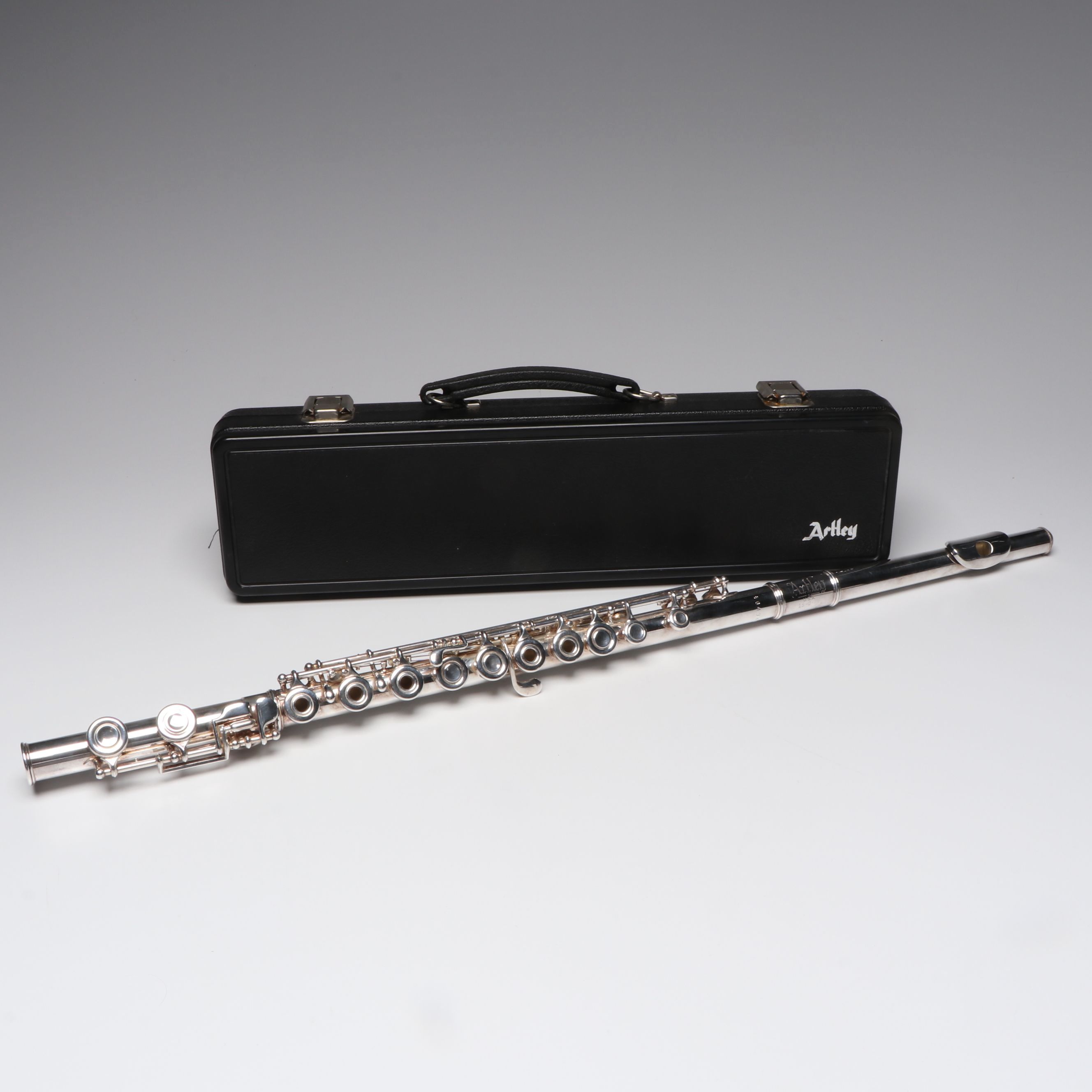 Artley 15-0 Silver Plate Concert Flute with Hardside Travel Case