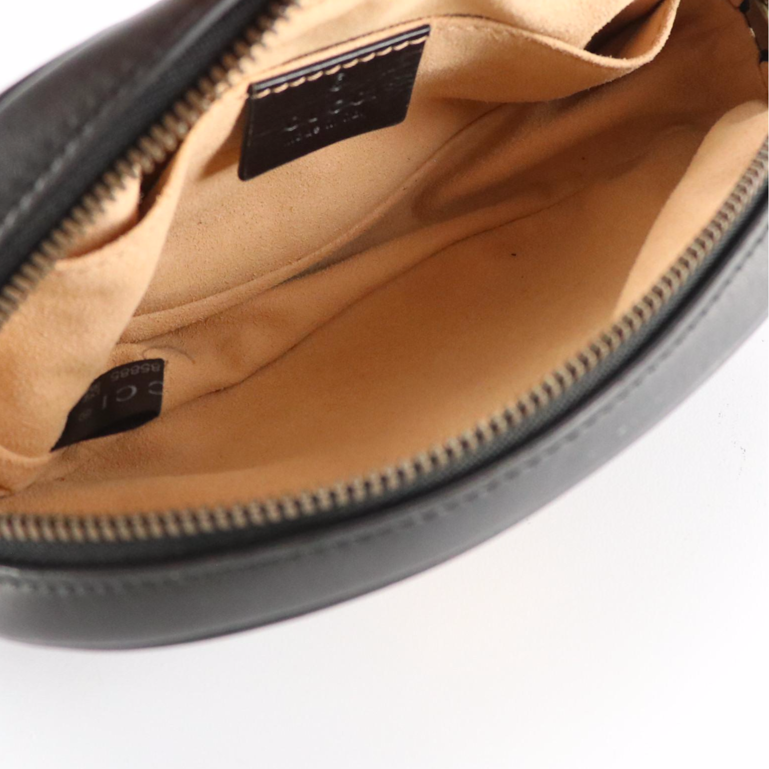 Gucci GG Marmont Belt Bag in Black Chevron Matelassé Leather