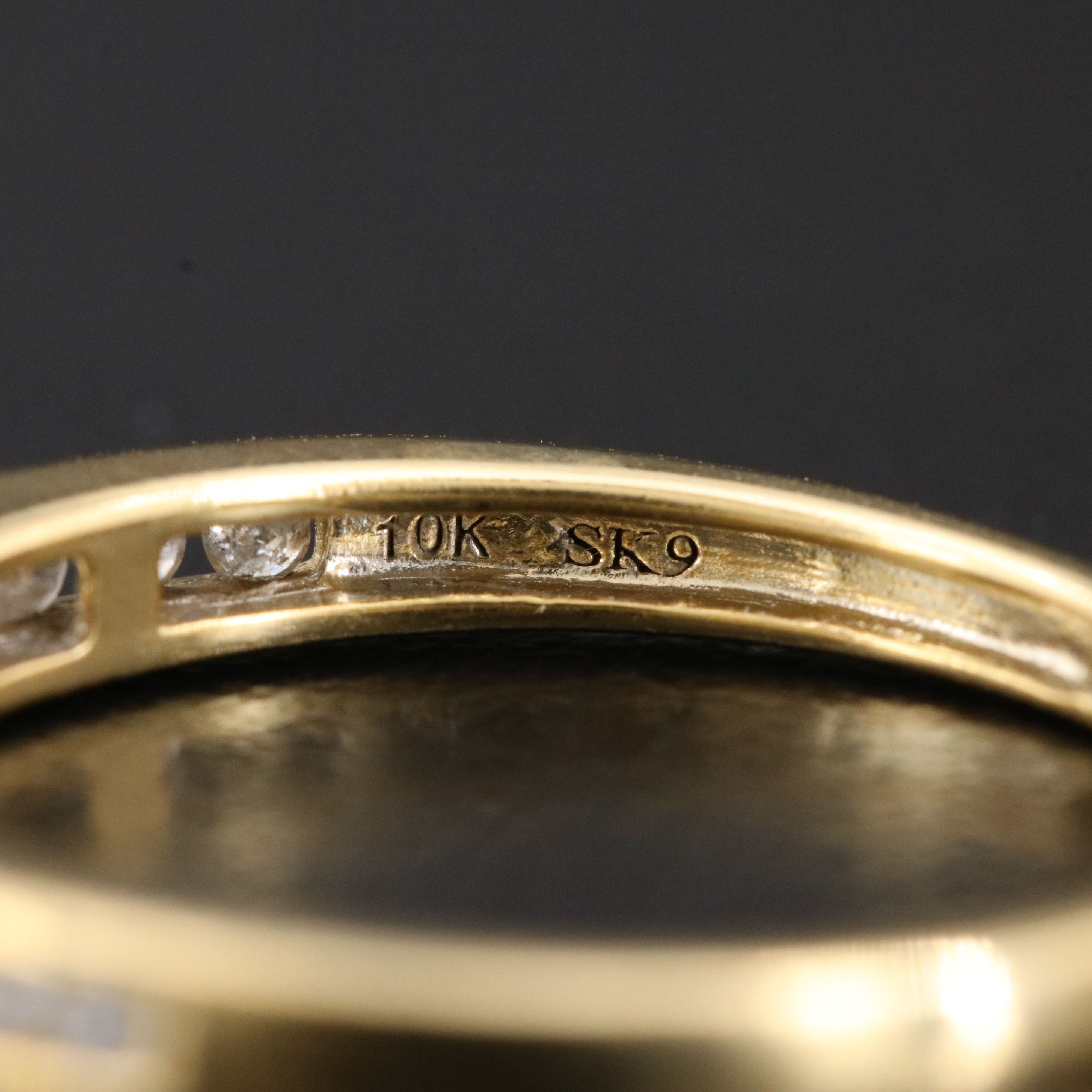 10K 0.25 CTW Diamond Ring