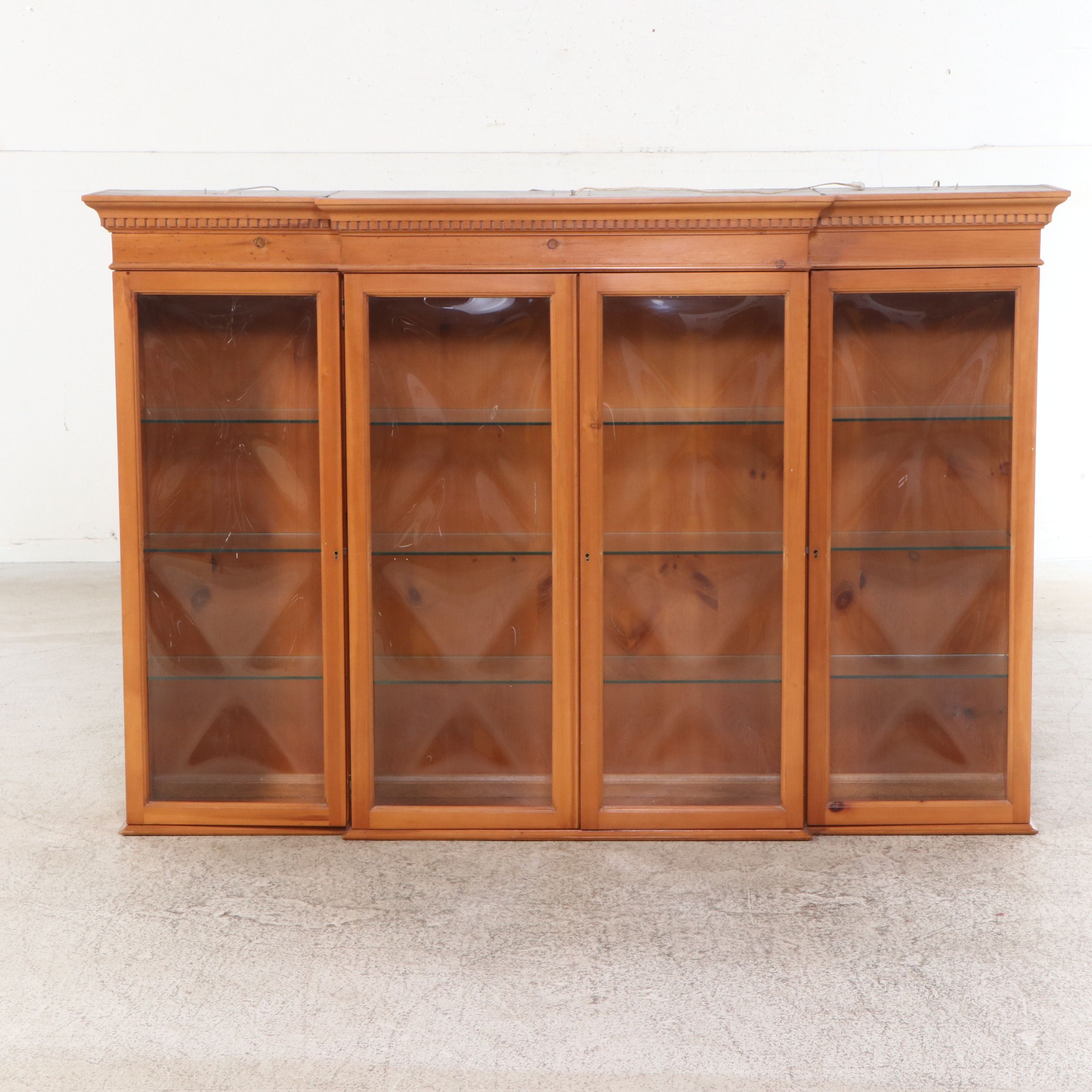 Georgian Style Pine Breakfront Secretary Bookcase, Mid to Late 20th Century