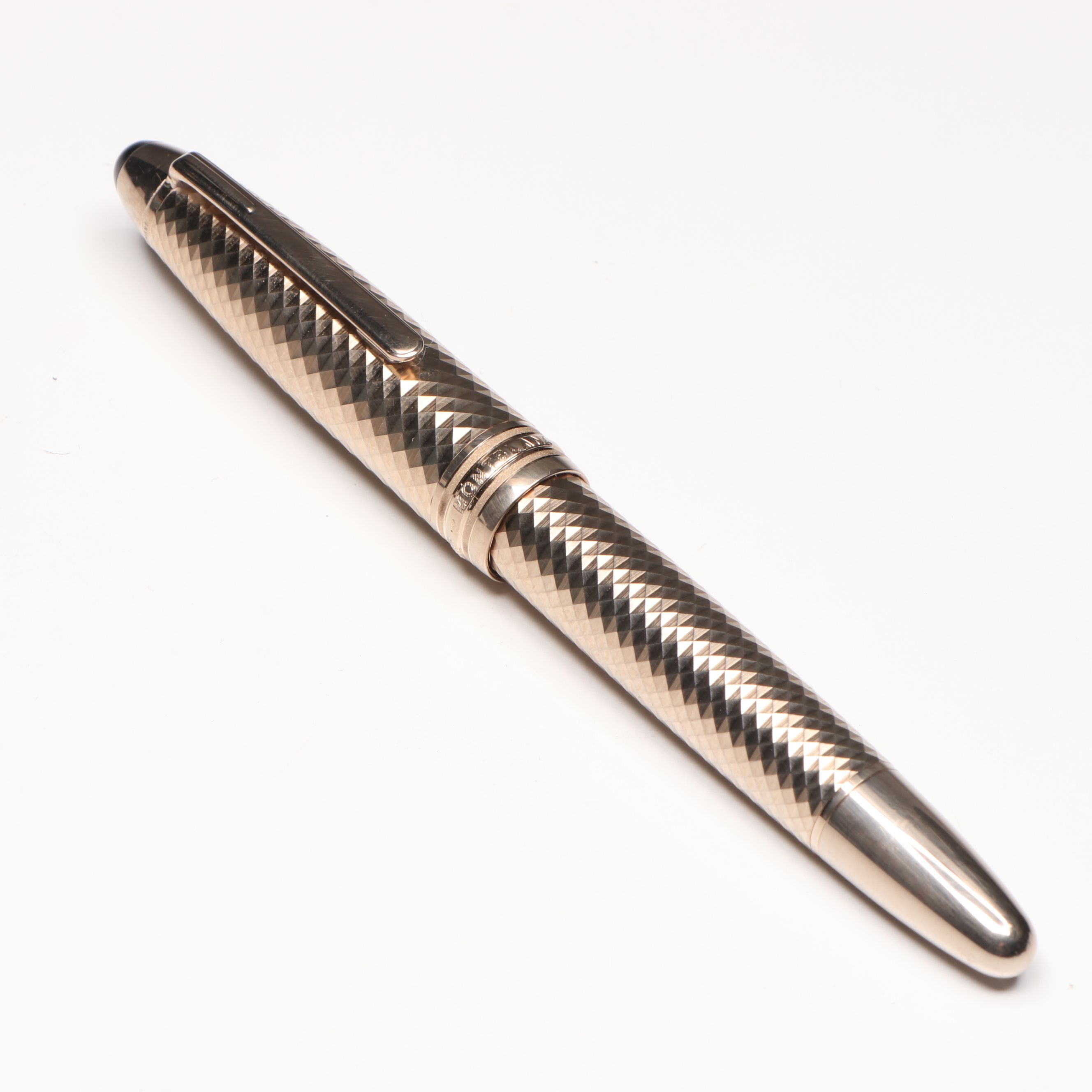 Montblanc "Meisterstück Solitaire" Fountain Pen with 18K Gold Nib