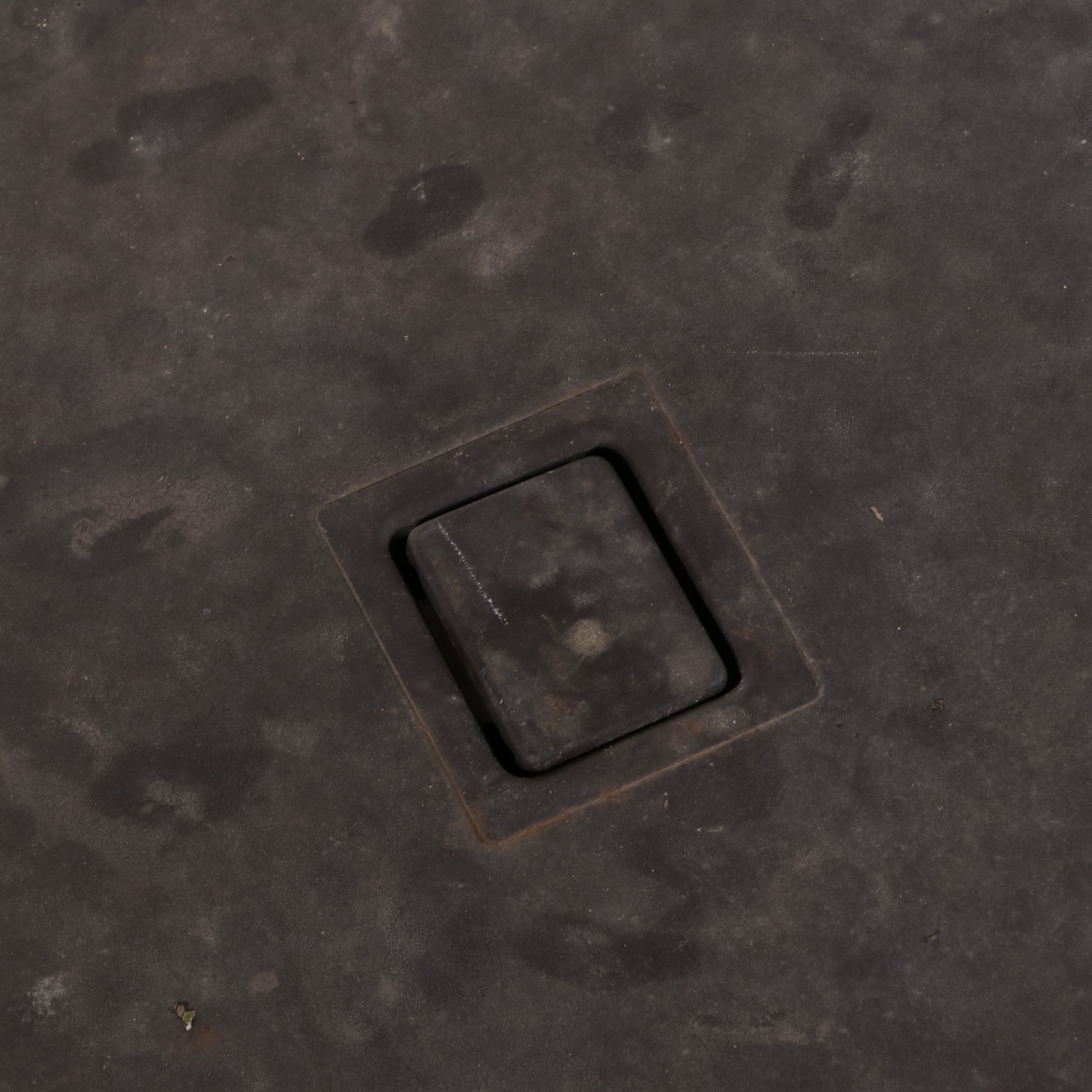 Sunjoe Contemporary Propane Fire Pit Table and Set of Four Patio Chairs