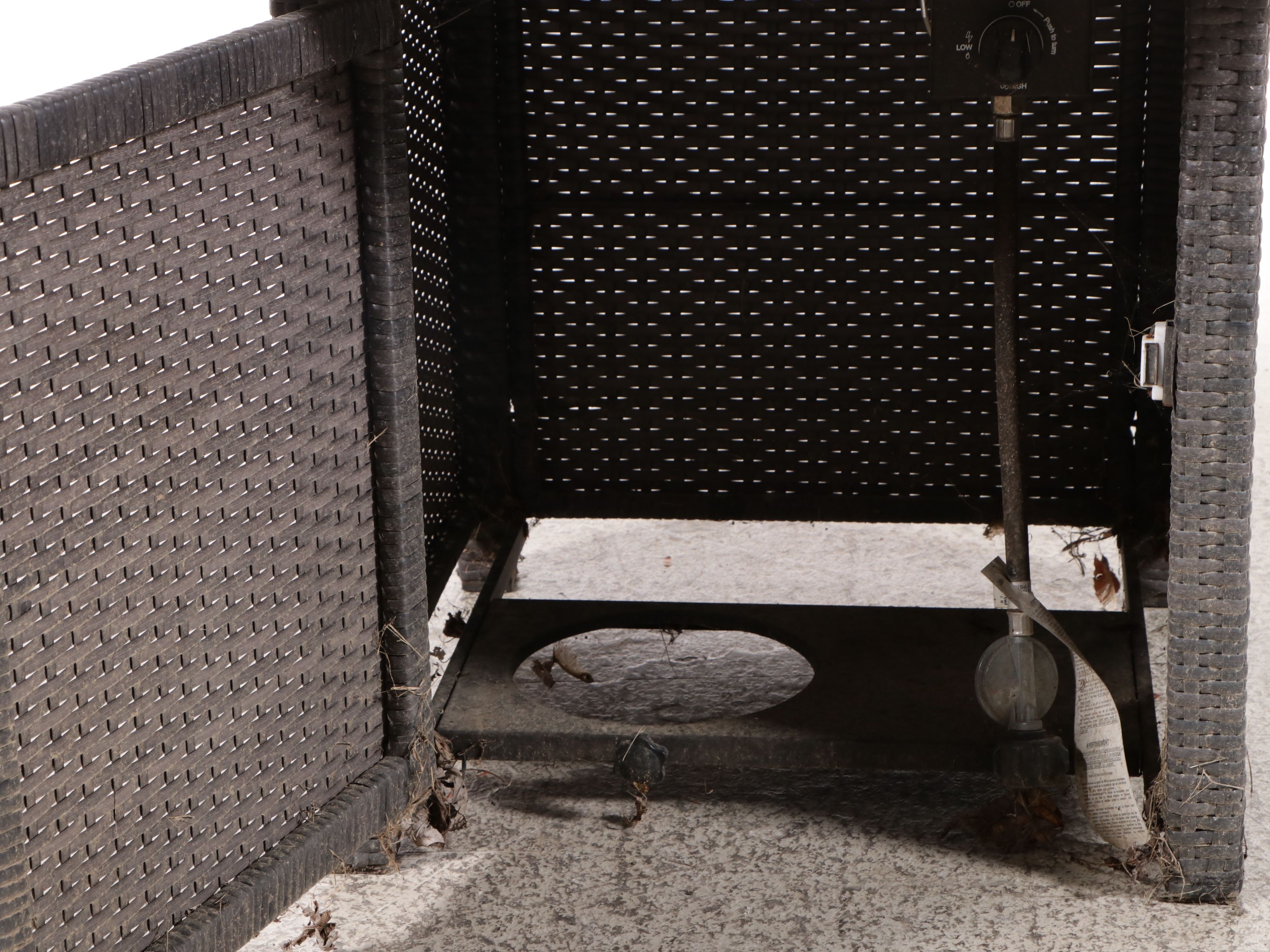 Sunjoe Contemporary Propane Fire Pit Table and Set of Four Patio Chairs