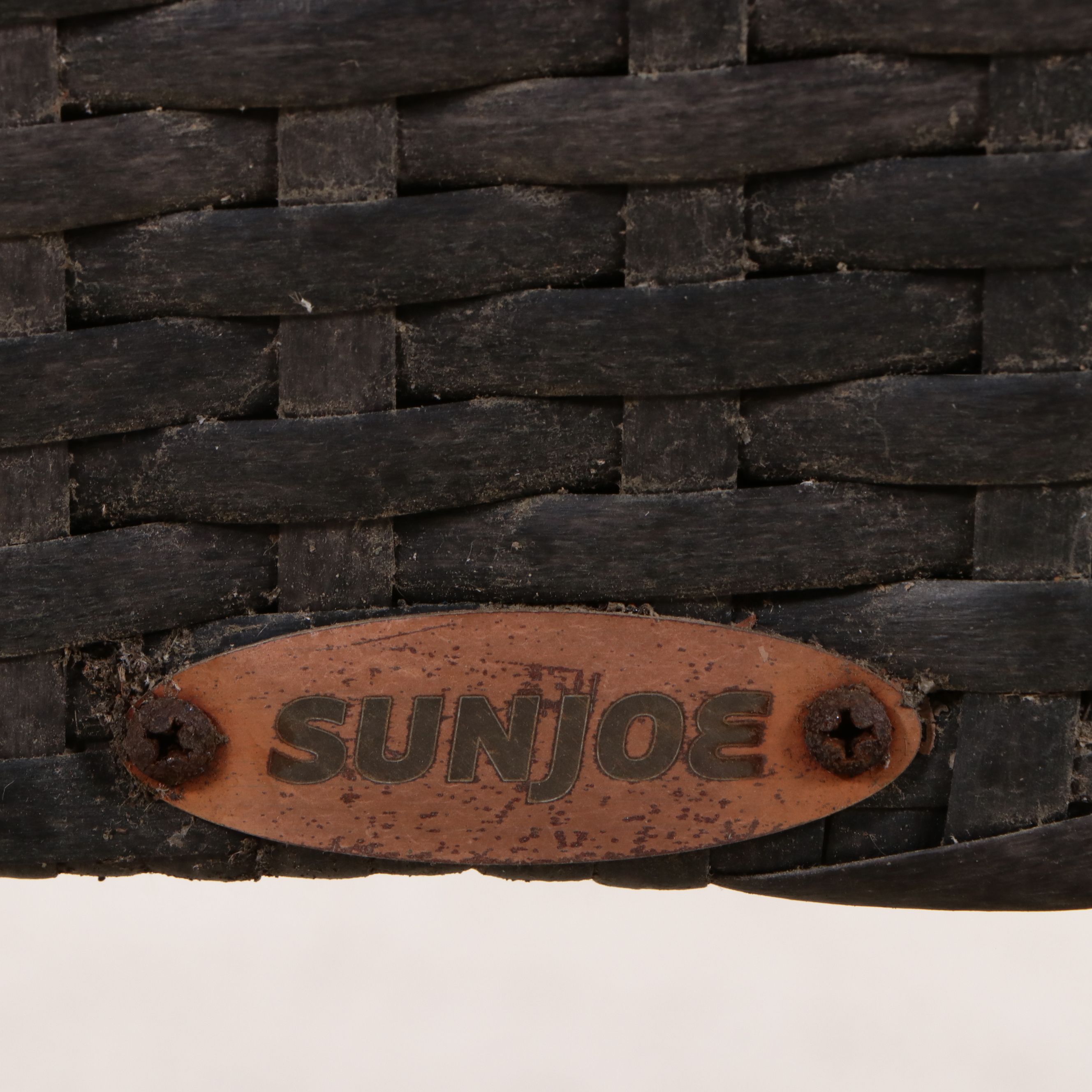 Sunjoe Contemporary Propane Fire Pit Table and Set of Four Patio Chairs