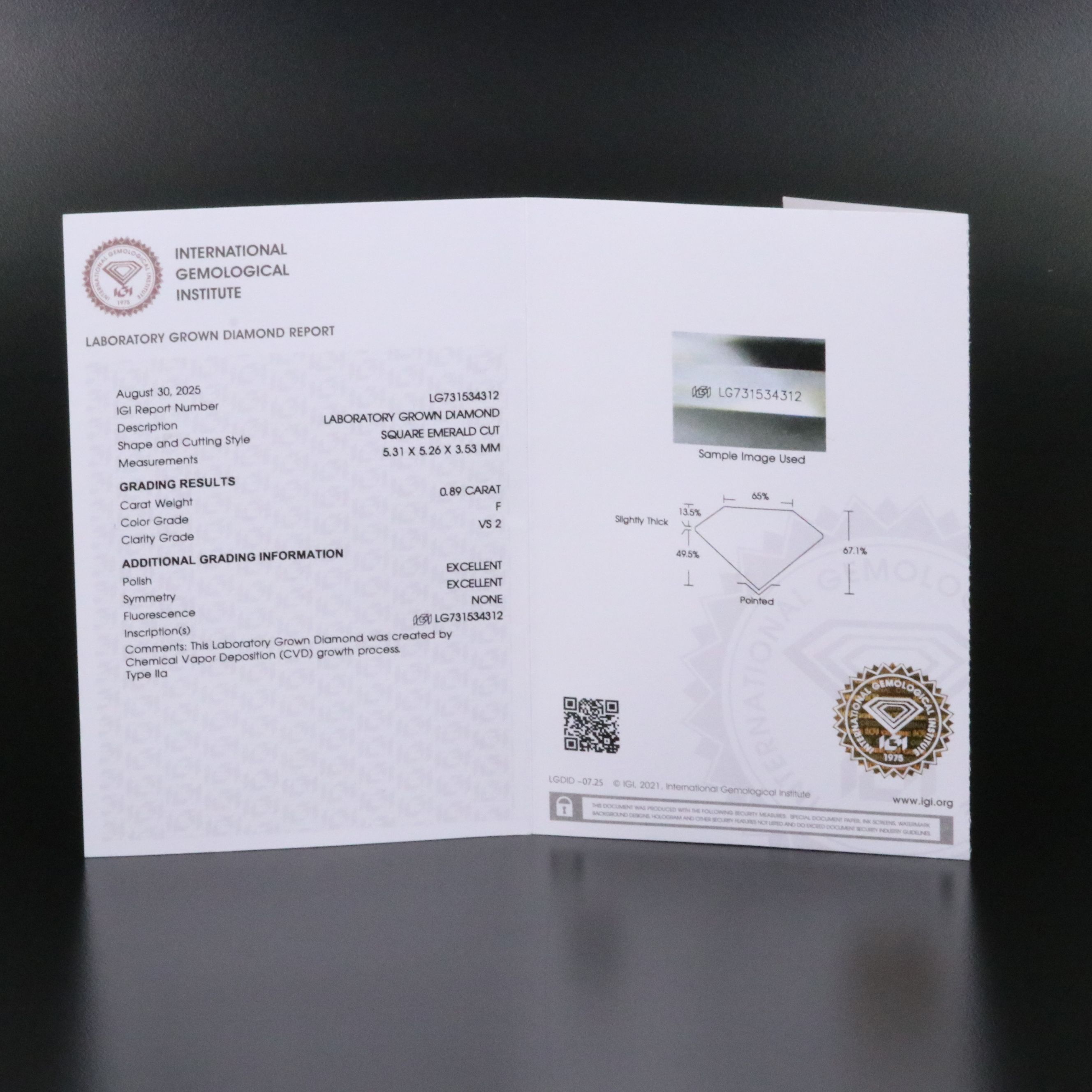 Loose 0.89 CT Lab Grown Diamond with IGI Report