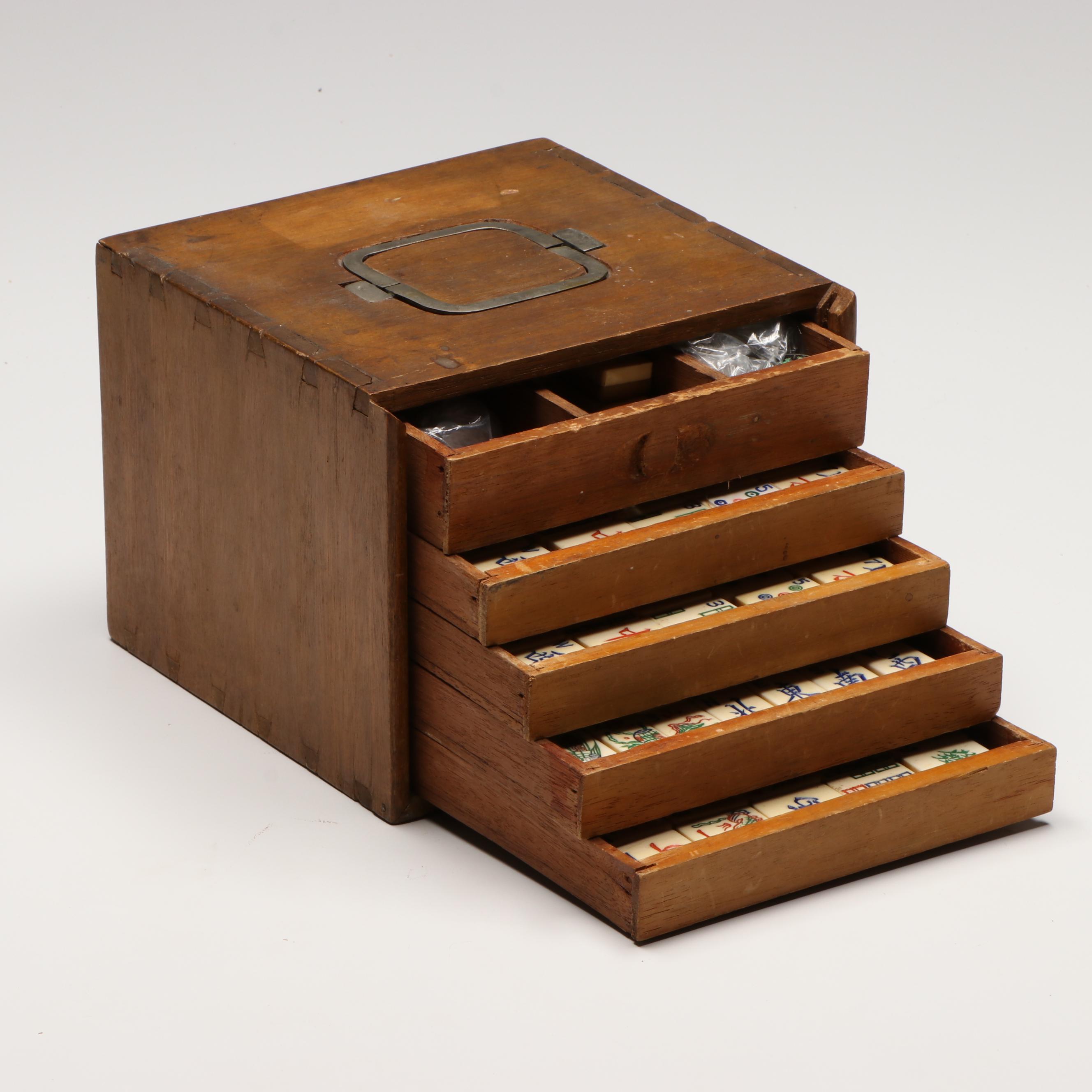 Bone Mahjong with Wooden Carrying Case
