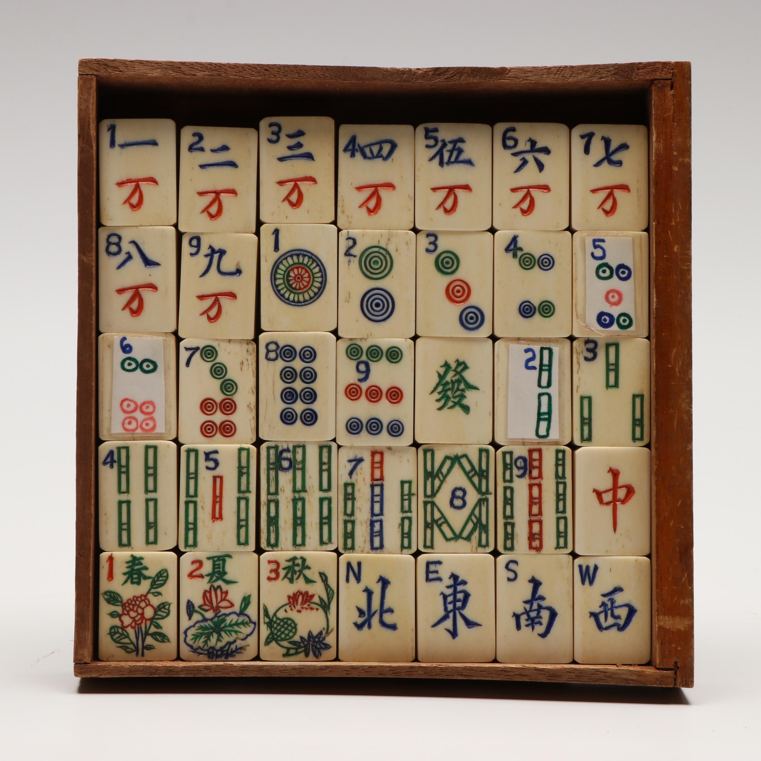 Bone Mahjong with Wooden Carrying Case