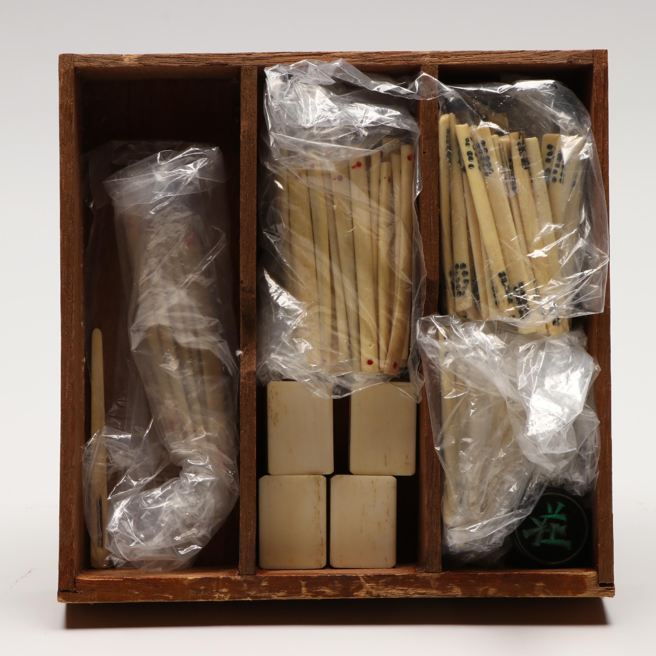 Bone Mahjong with Wooden Carrying Case