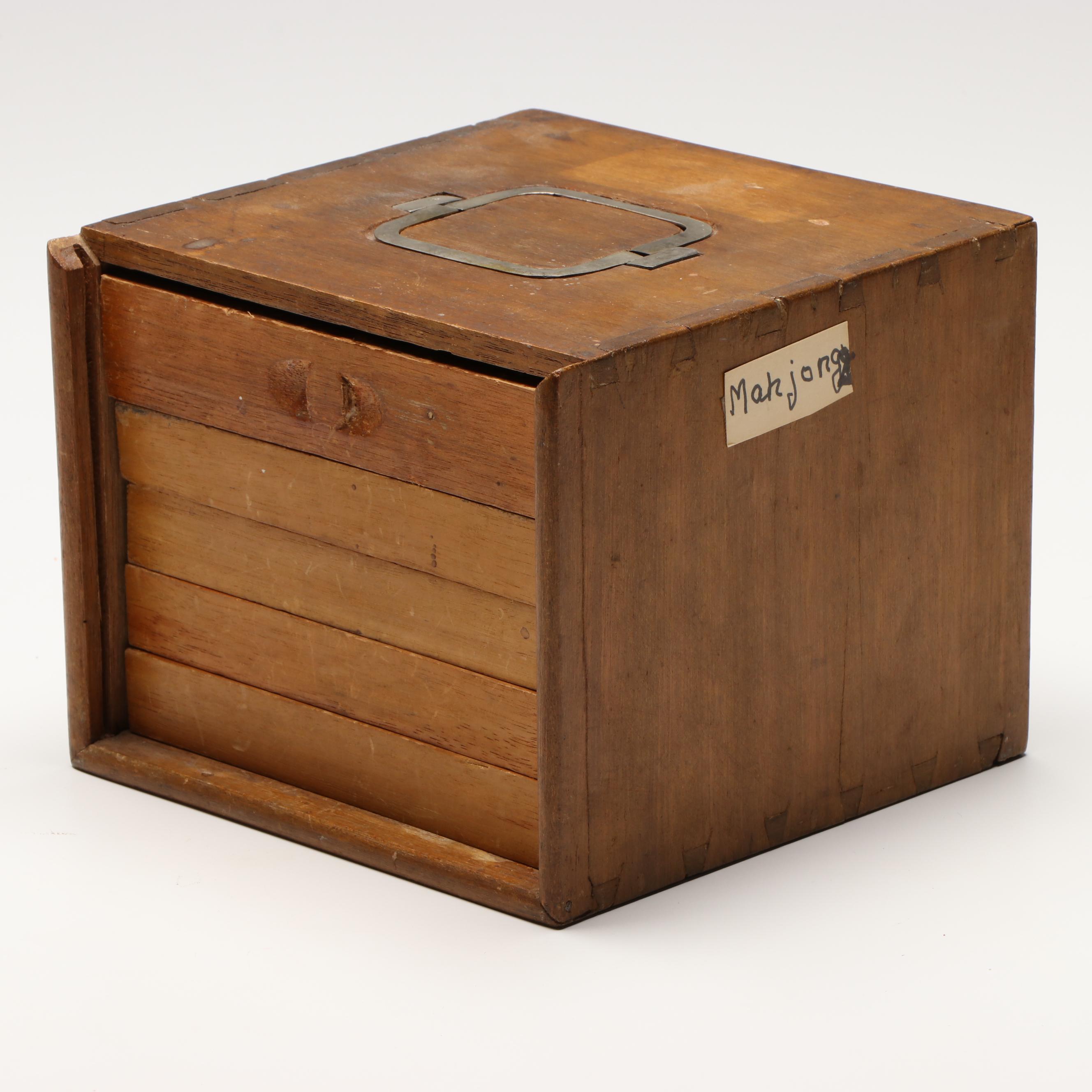 Bone Mahjong with Wooden Carrying Case