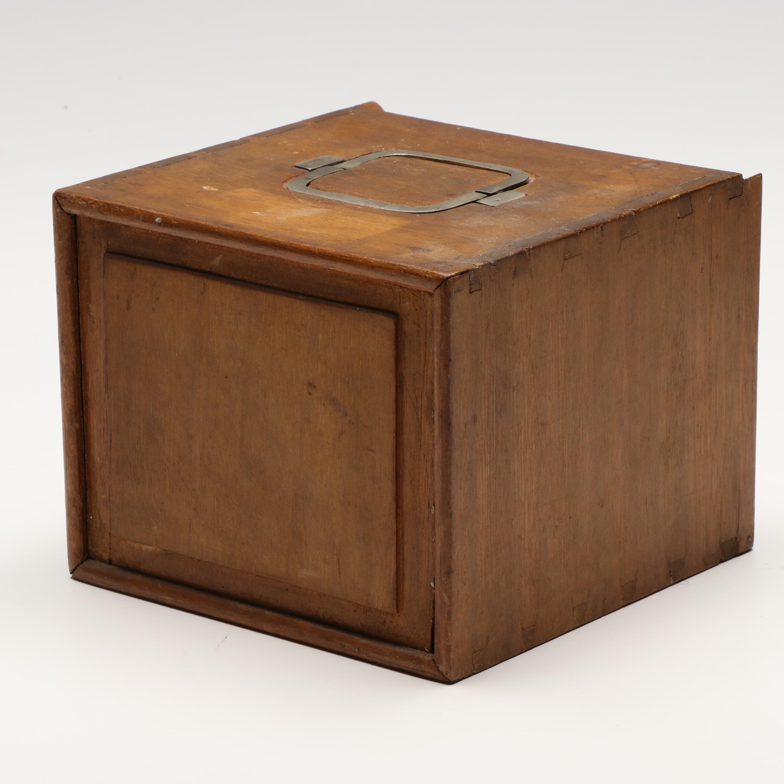 Bone Mahjong with Wooden Carrying Case